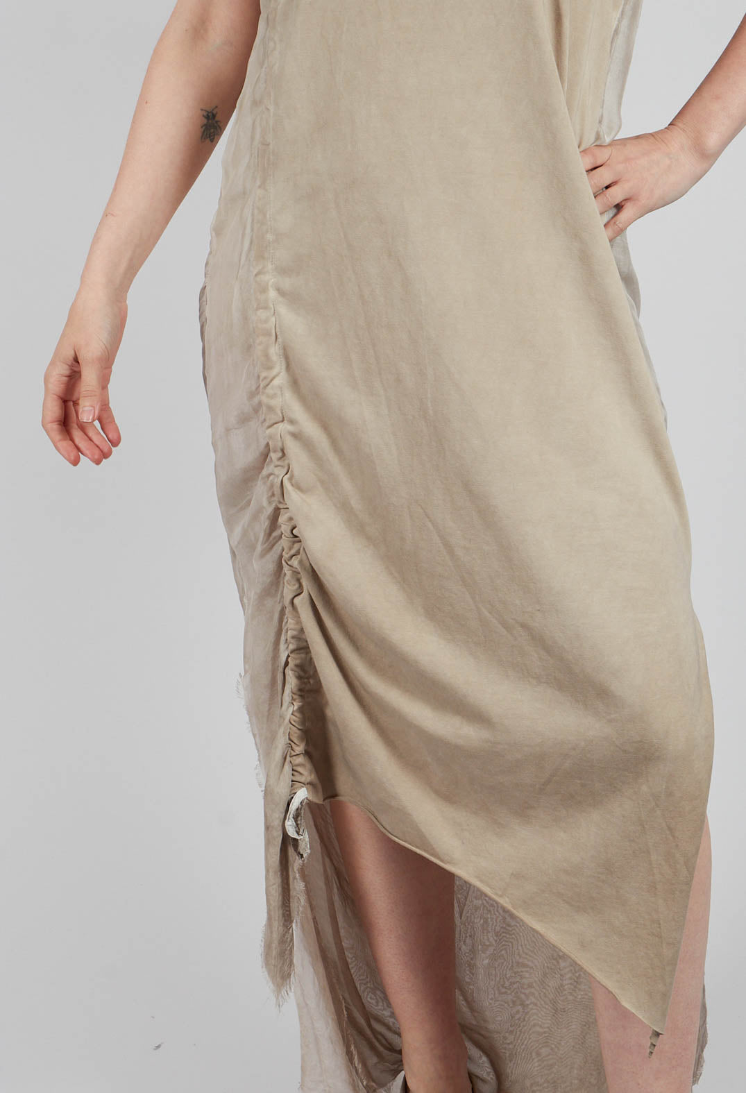 Sleeveless Dress with Ruffle in Sand Shell