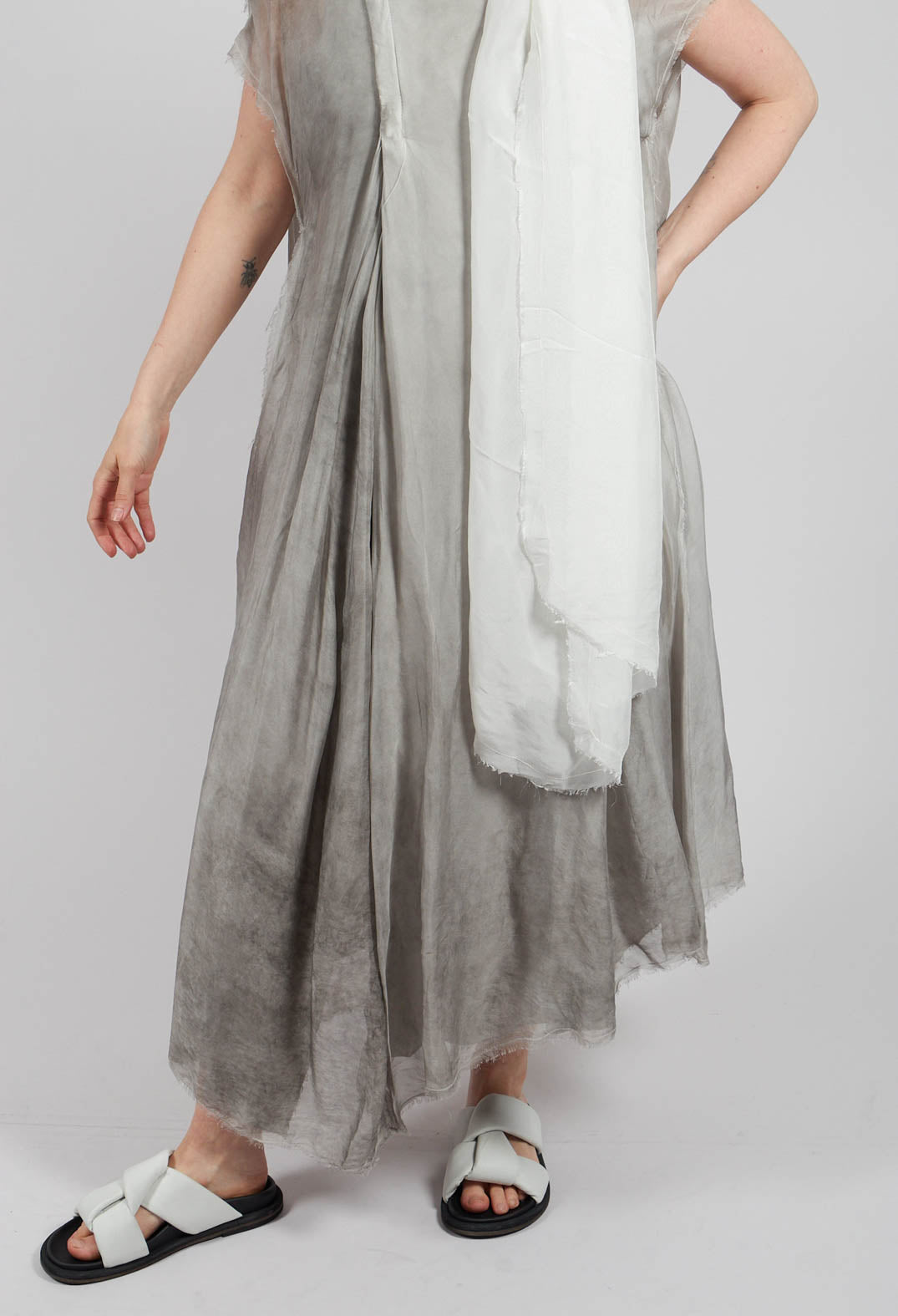 Long Dress with Short Sleeves in Grey Shadow