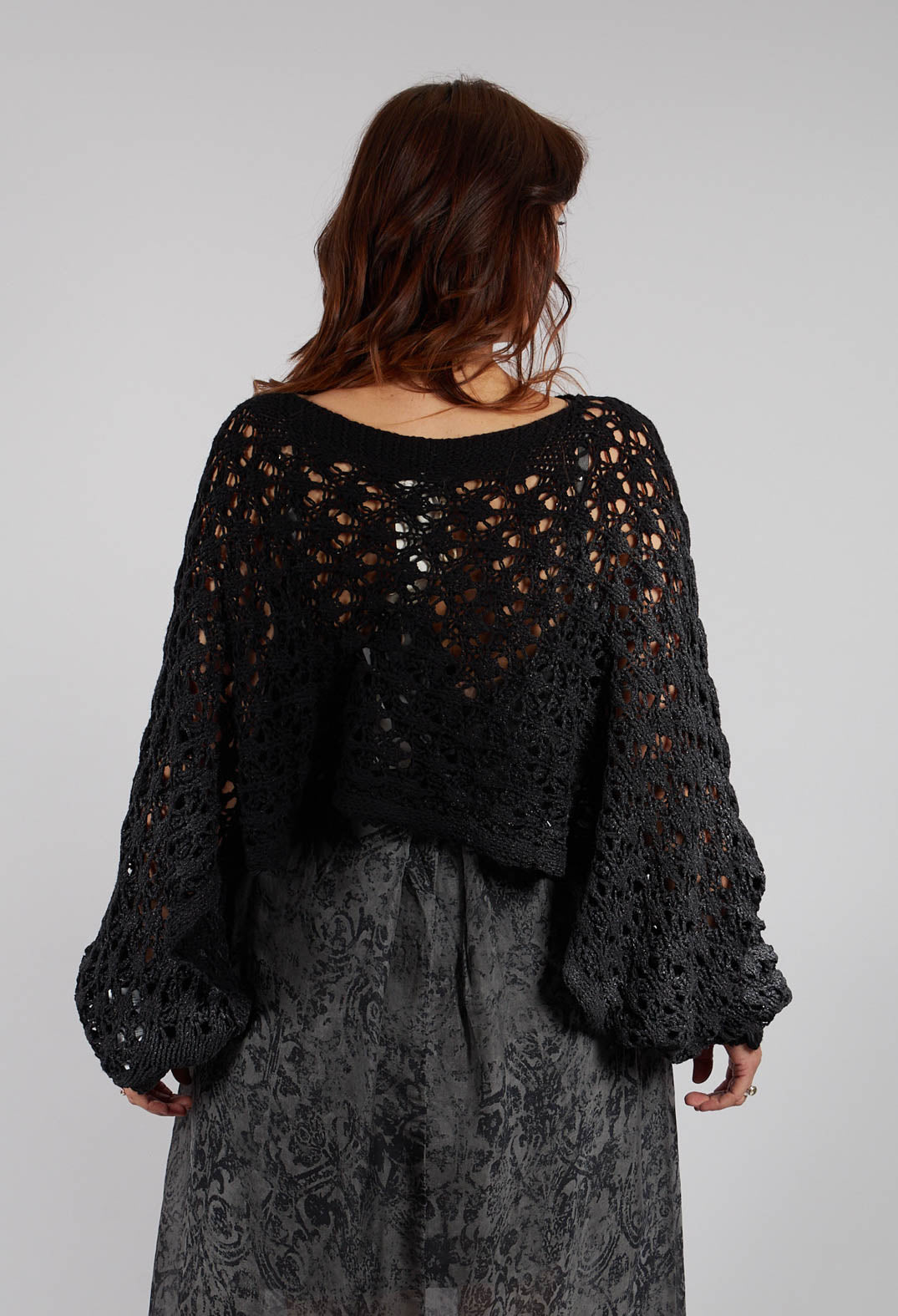 Cropped Jumper in Black Spray Silver