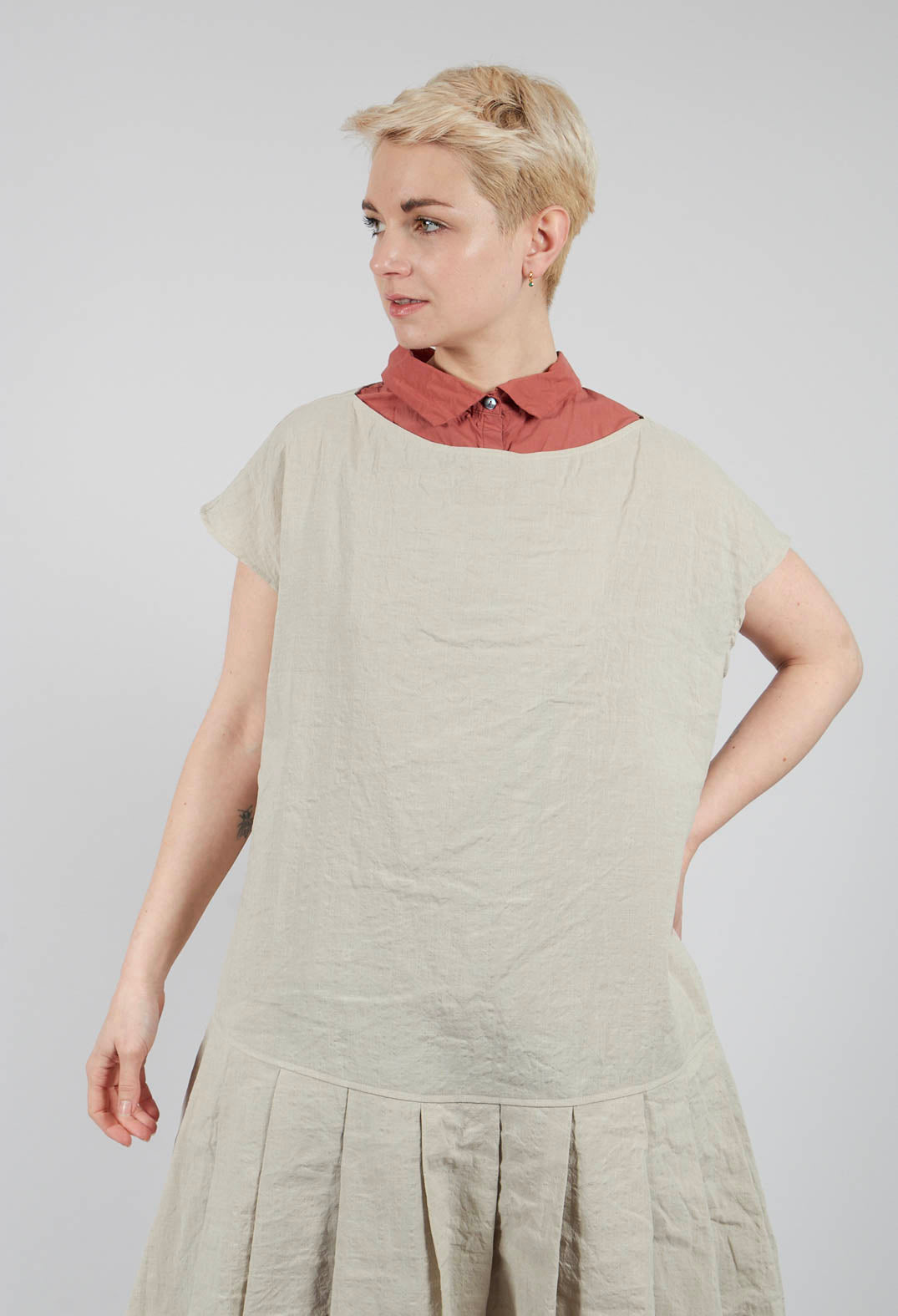 Low Waisted Dress CR in Stone