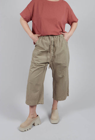 Wide and Short Trousers CC in Stone