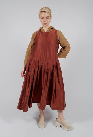 Sleeveless Pleated Dress SC in Coral