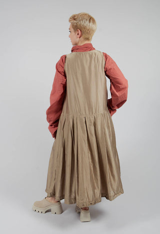 Sleeveless Pleated Dress SC in Stone