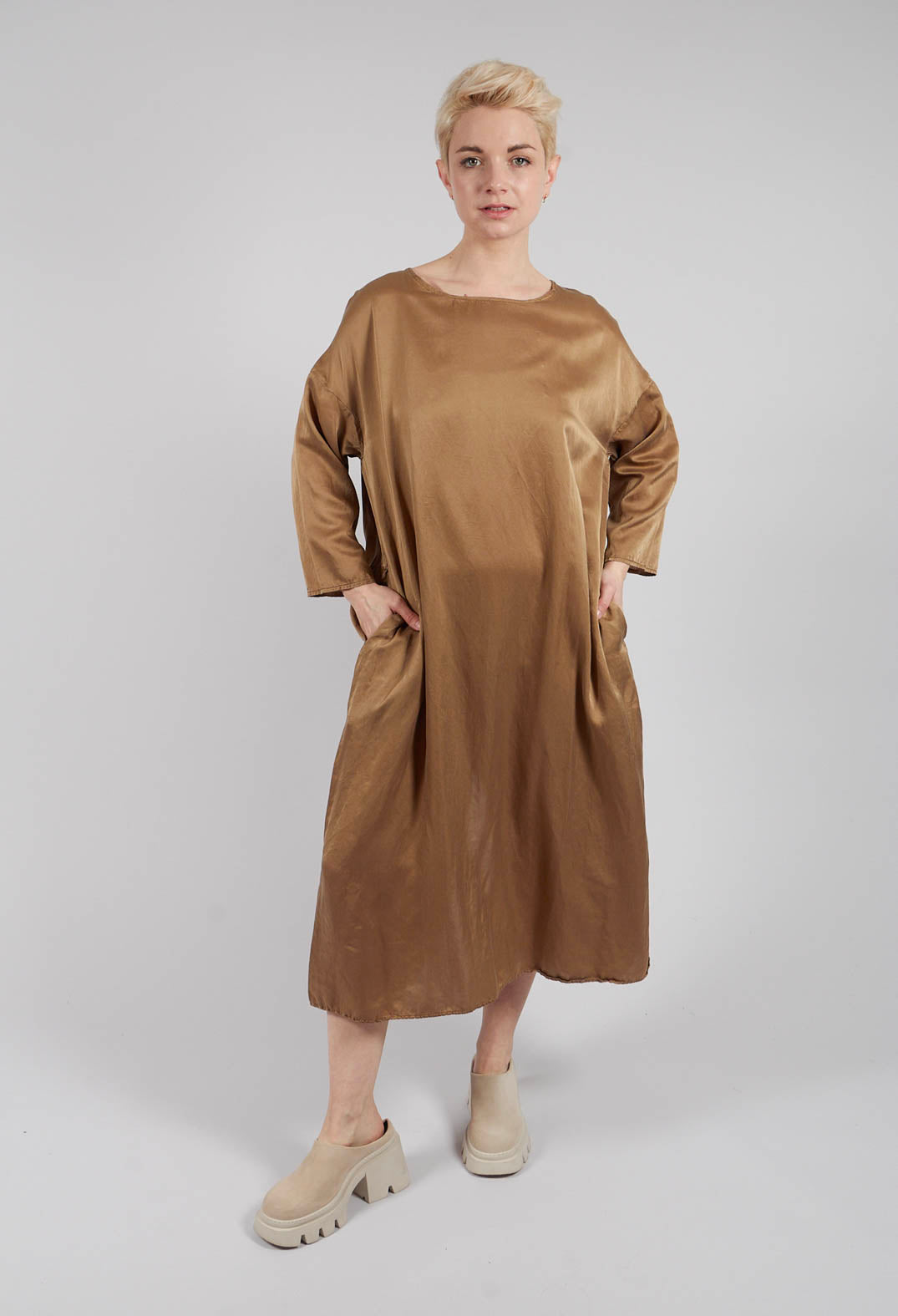 Simple T-Dress SC in Gold