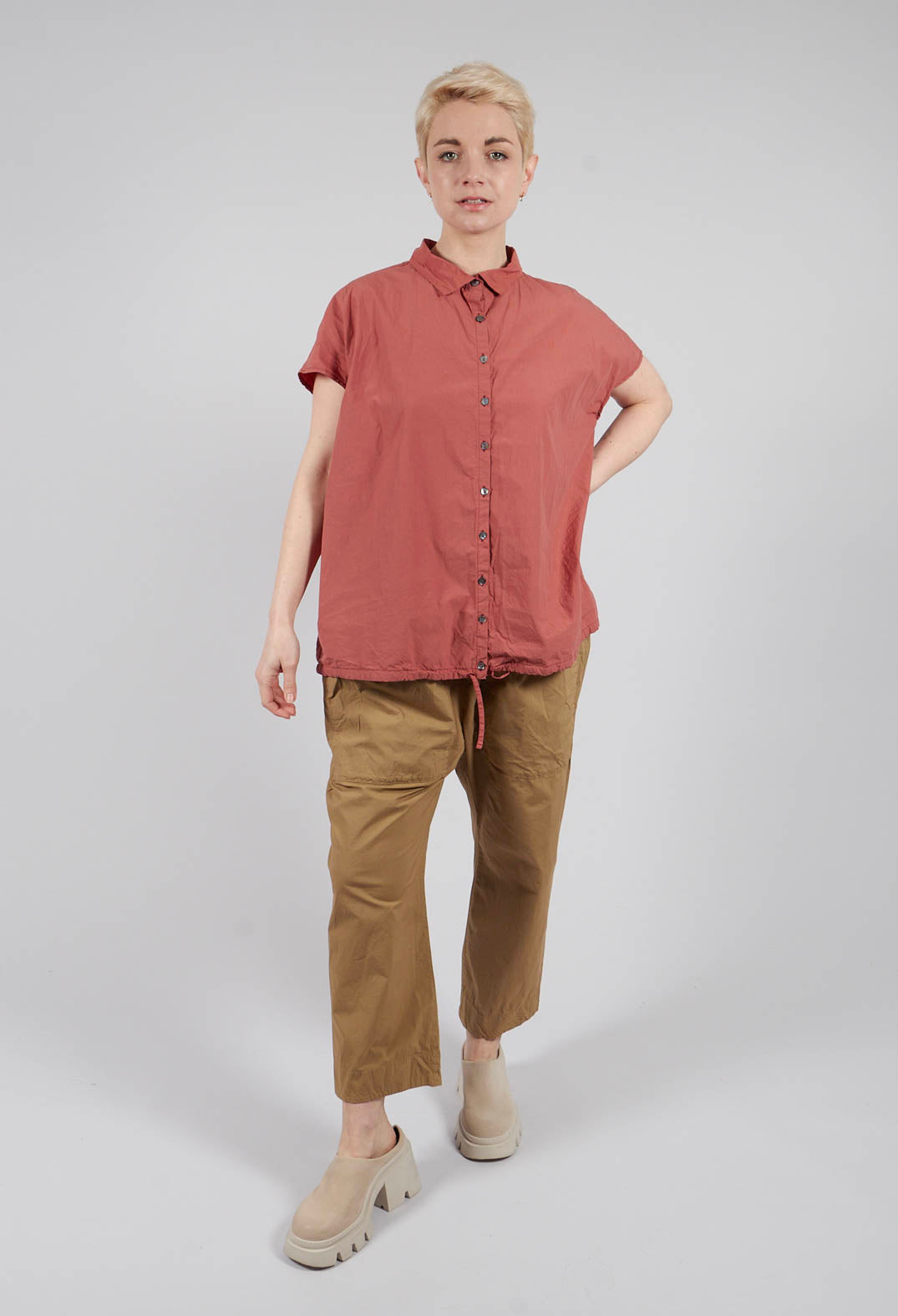 Short Sleeveless Shirt TC in Coral