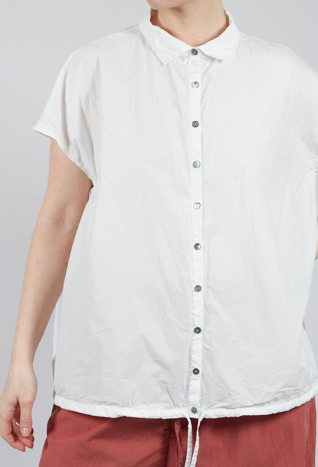 Short Sleeveless Shirt TC in Milk