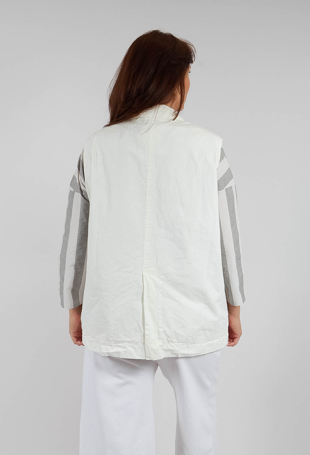 Sleeveless Big Blazer CC in Milk