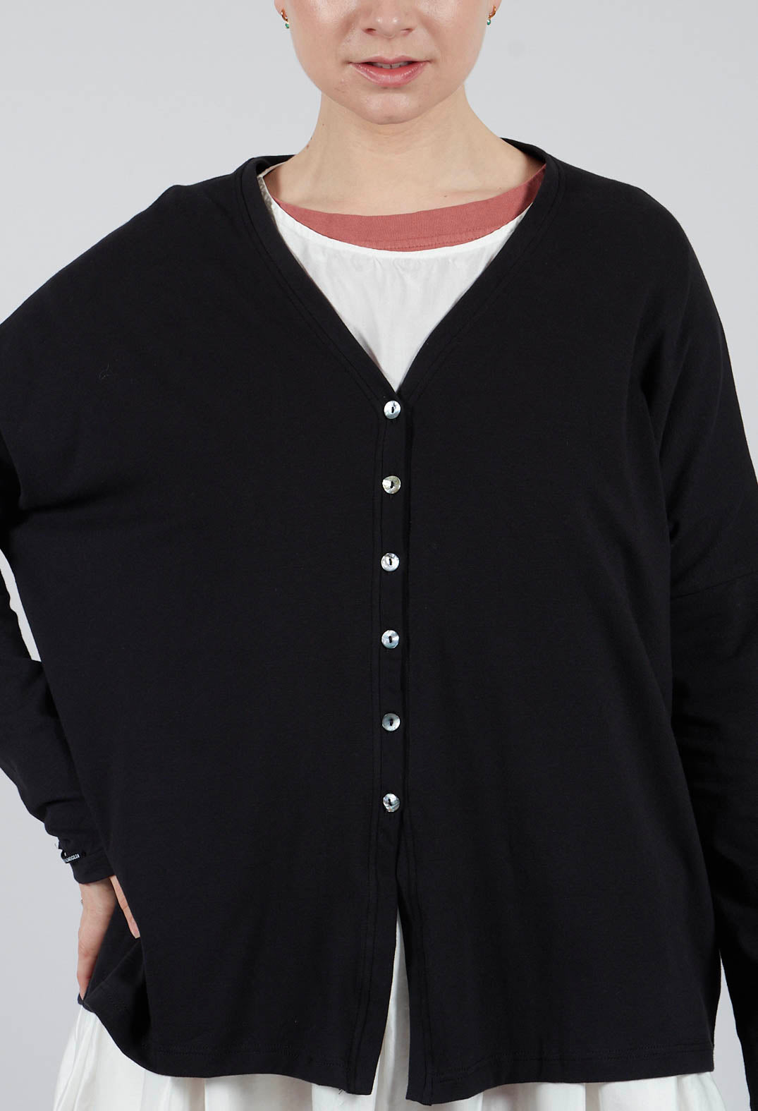 Cardigan JS in Black