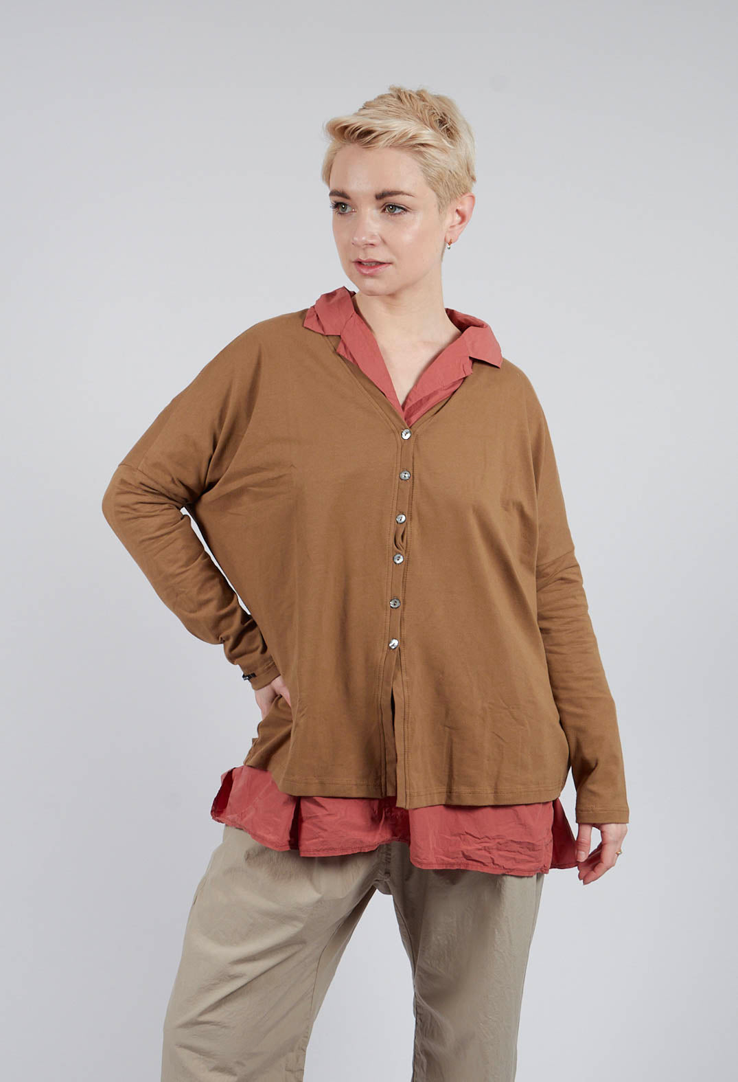 Cardigan JS in Gold