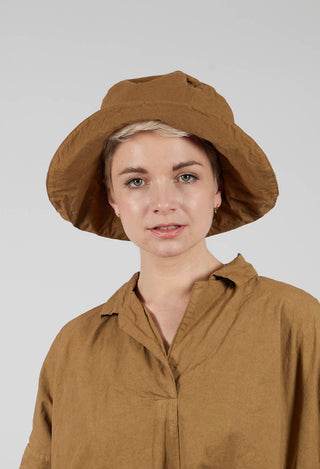Hat CC and TC in Gold