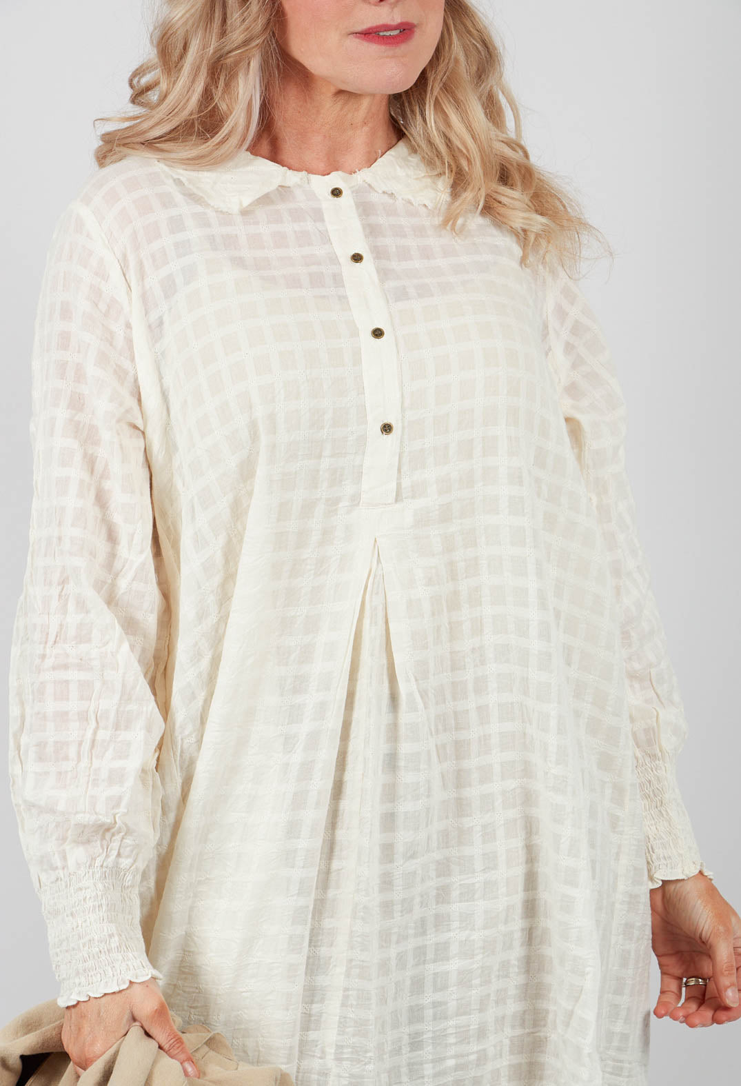 Carola Shirt in Etamine Ecru
