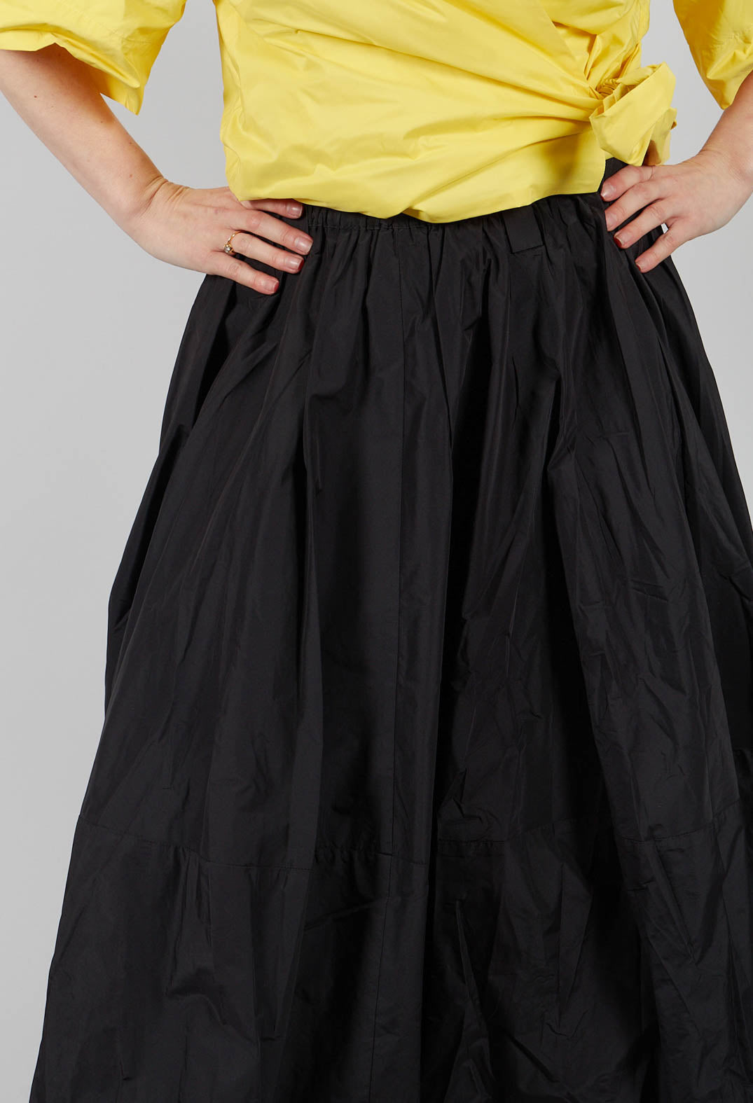 Midi  Bubble Skirt in Black