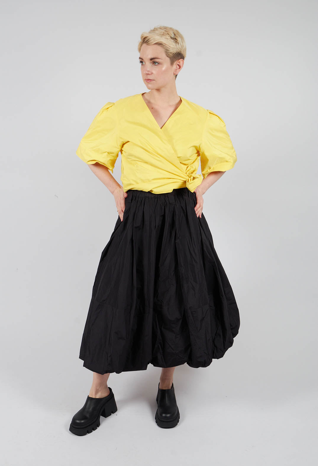 Midi  Bubble Skirt in Black