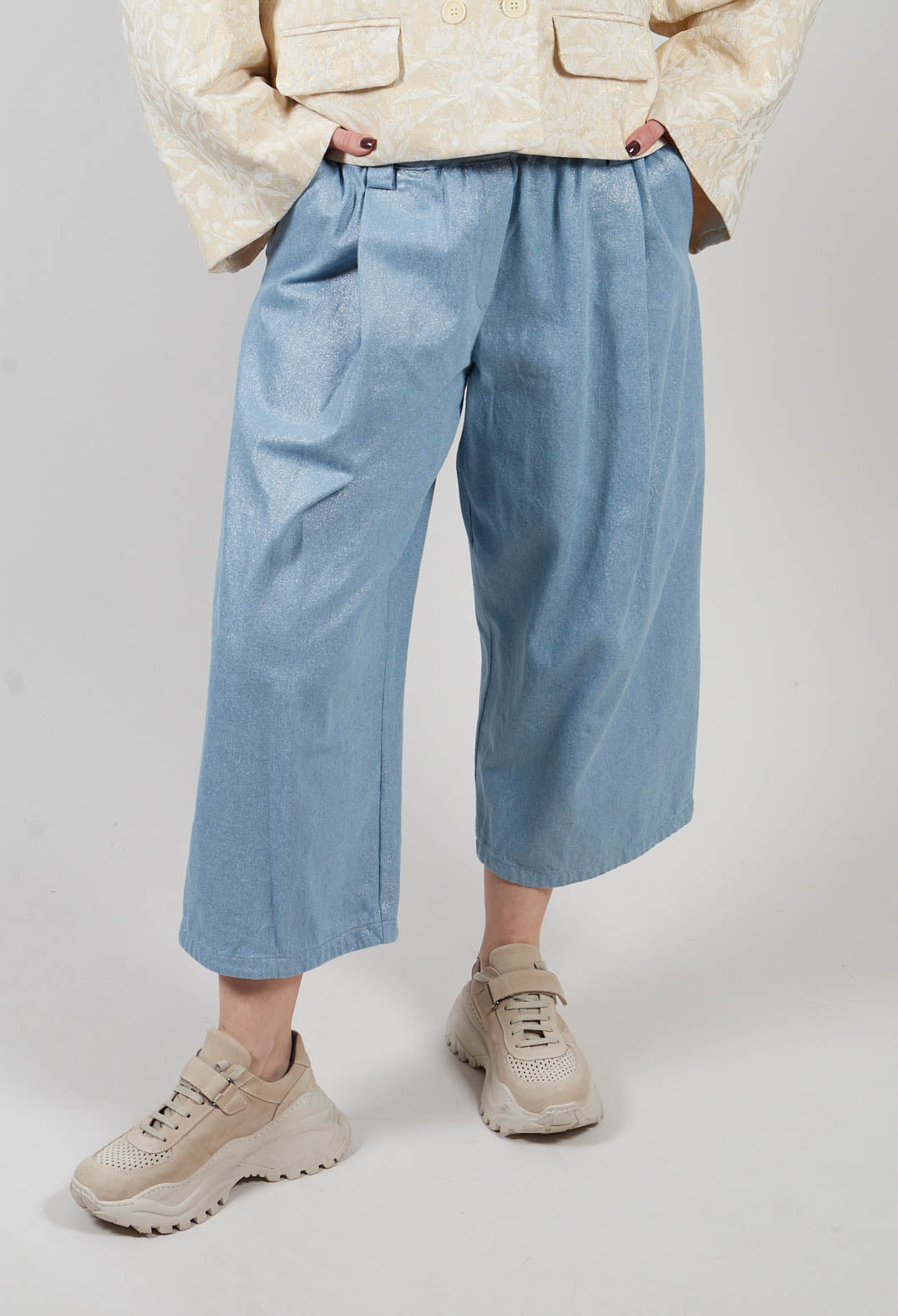 Wide Leg Jean in Jean Gold