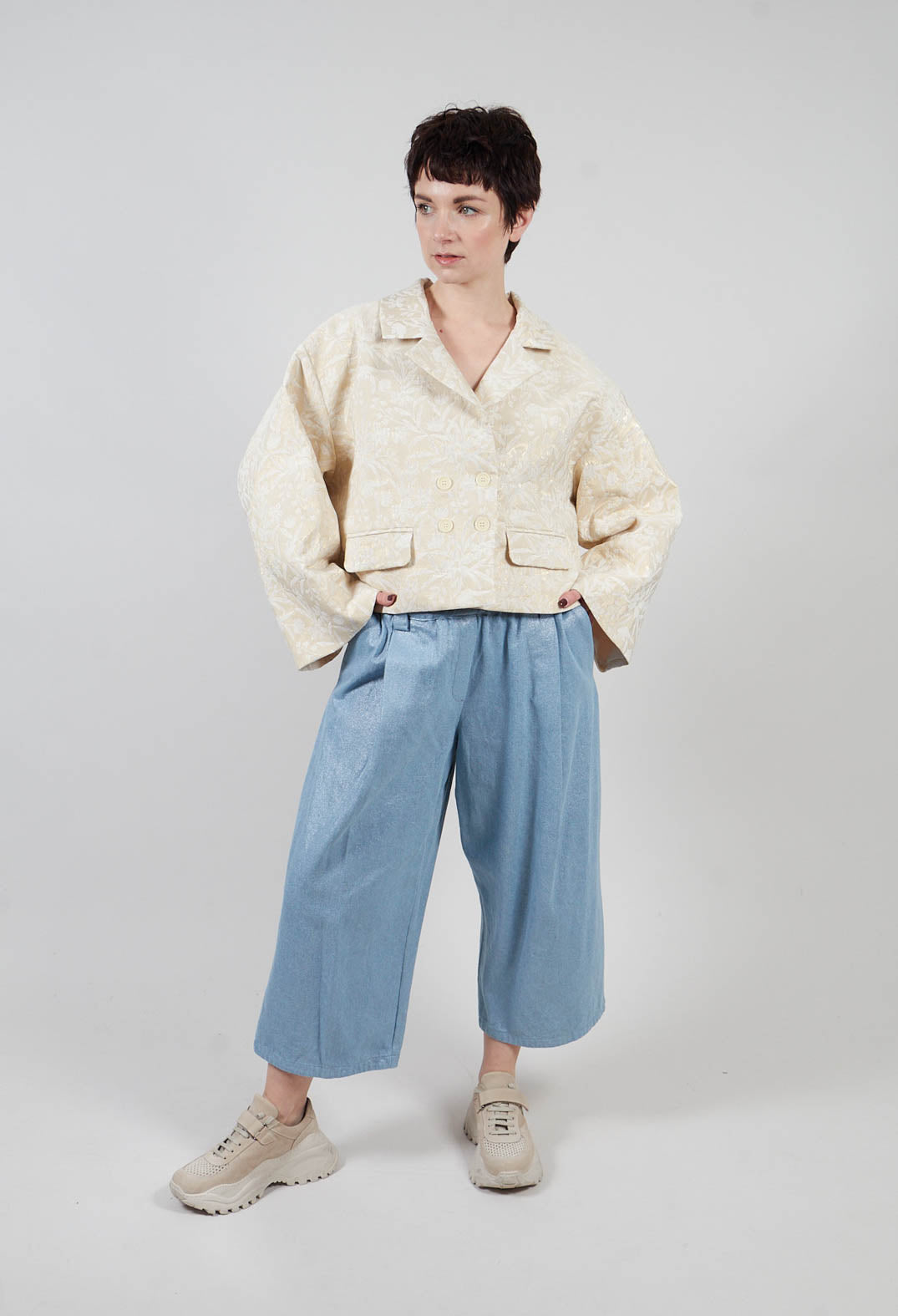 Wide Leg Jean in Jean Gold