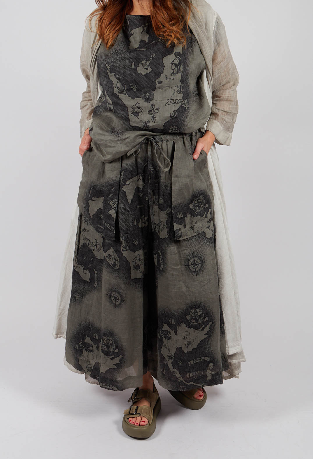 Acerca Trousers in Pirate Map