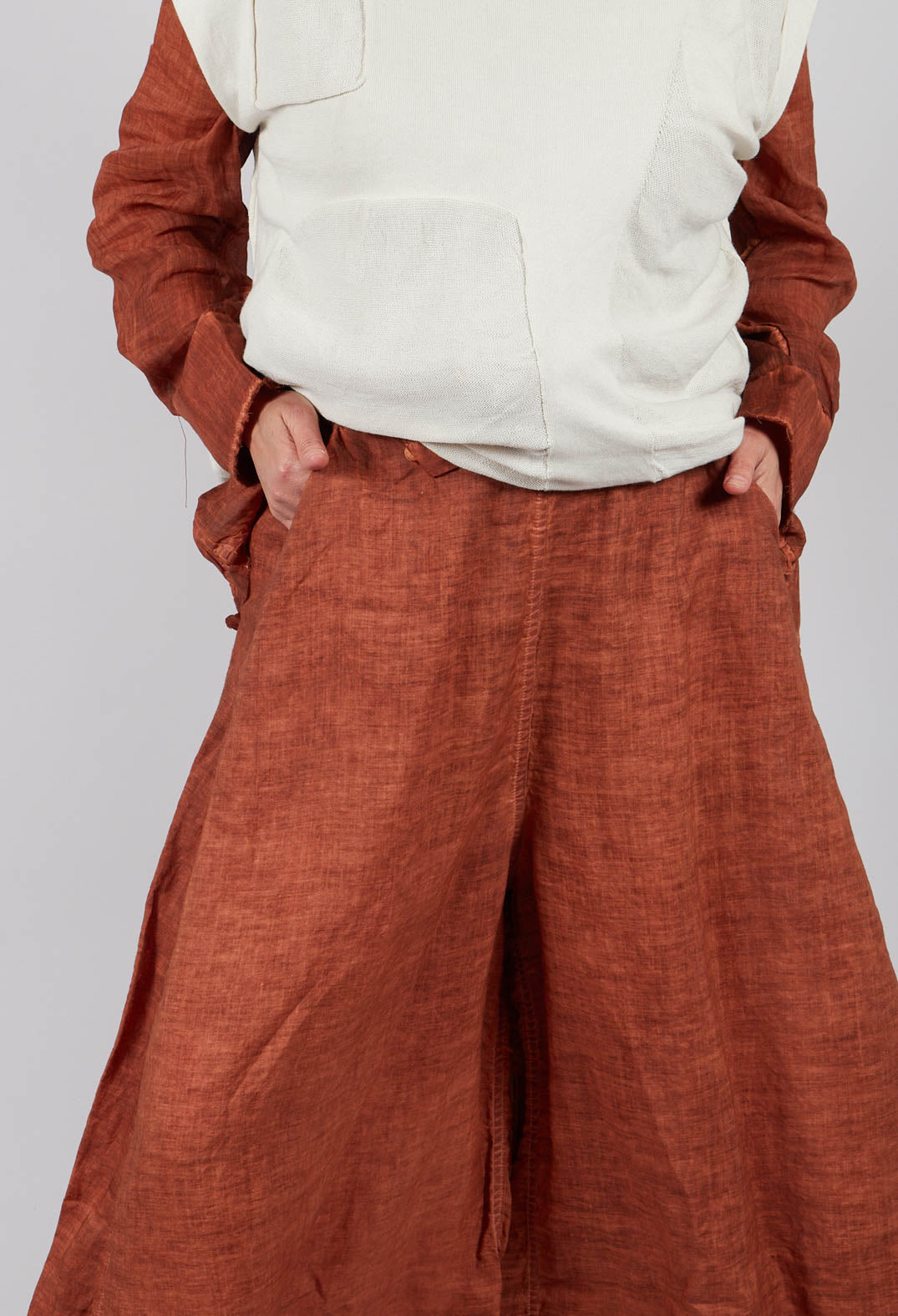 Krikelo Trousers in Rusty Sunset