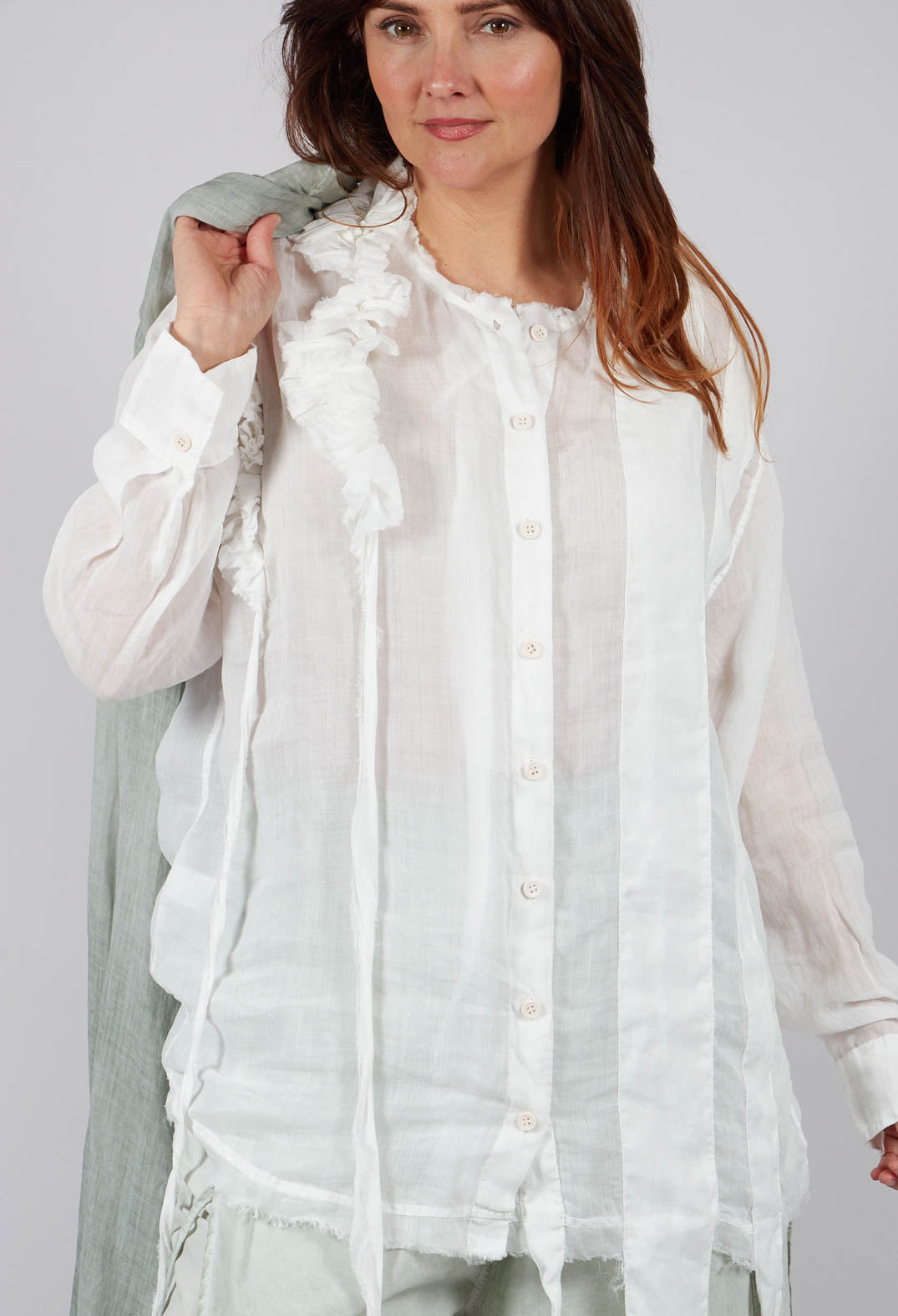 Leer Shirt in Off White