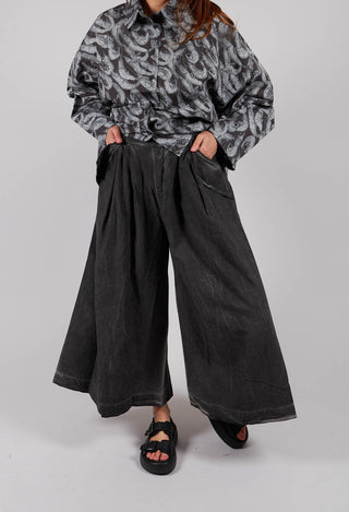 Ios Trousers in Cold Black