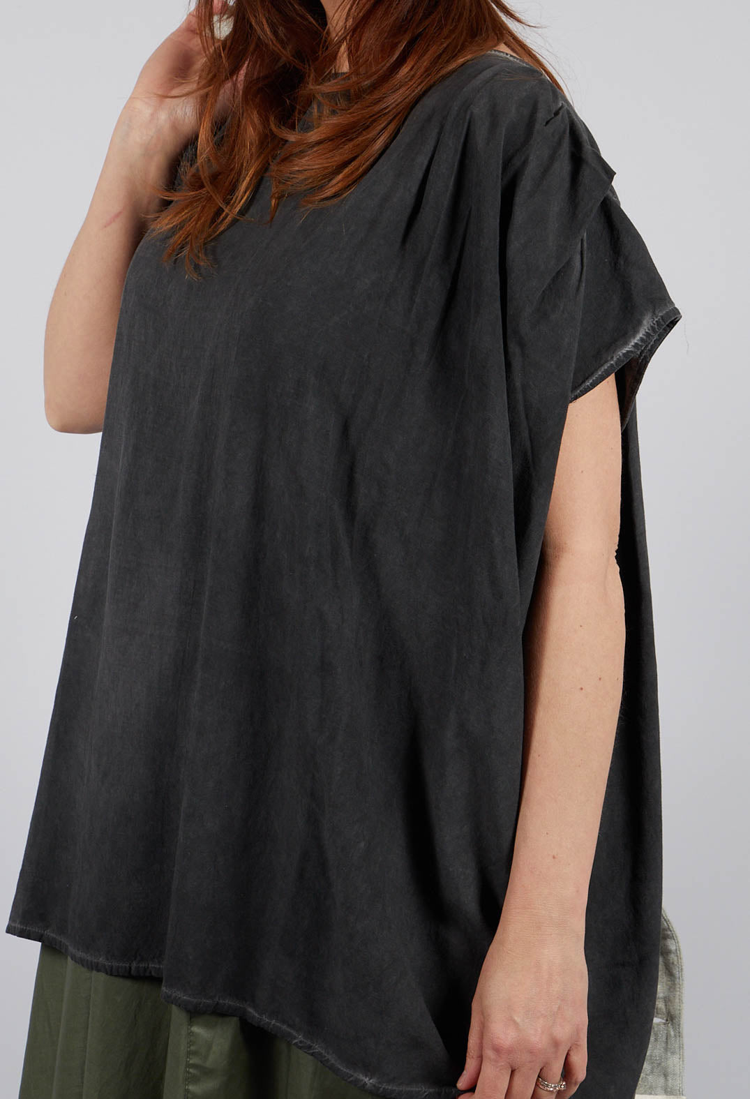 Sido Top in Cold Black