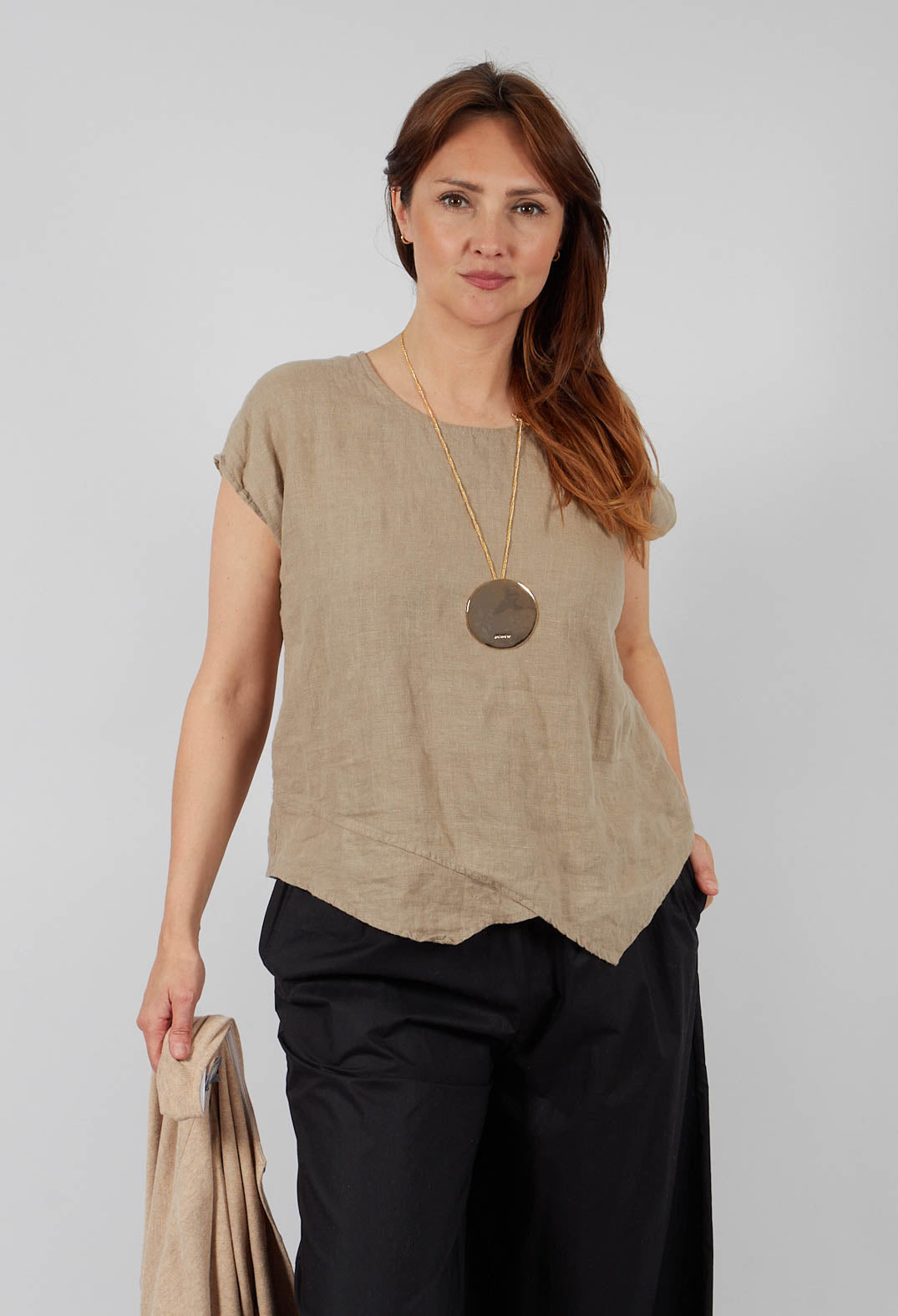Linen Short Sleeve Top in Putty