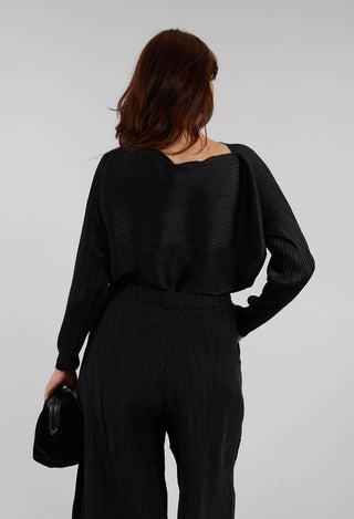 Batwing Top in Nero