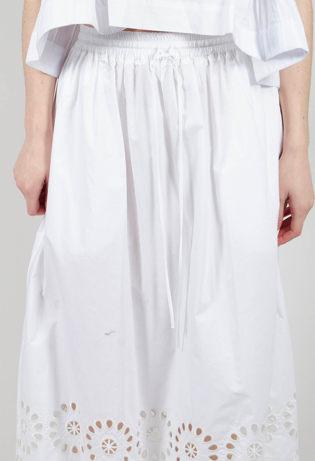 Broderie Anglaise Skirt in Off White