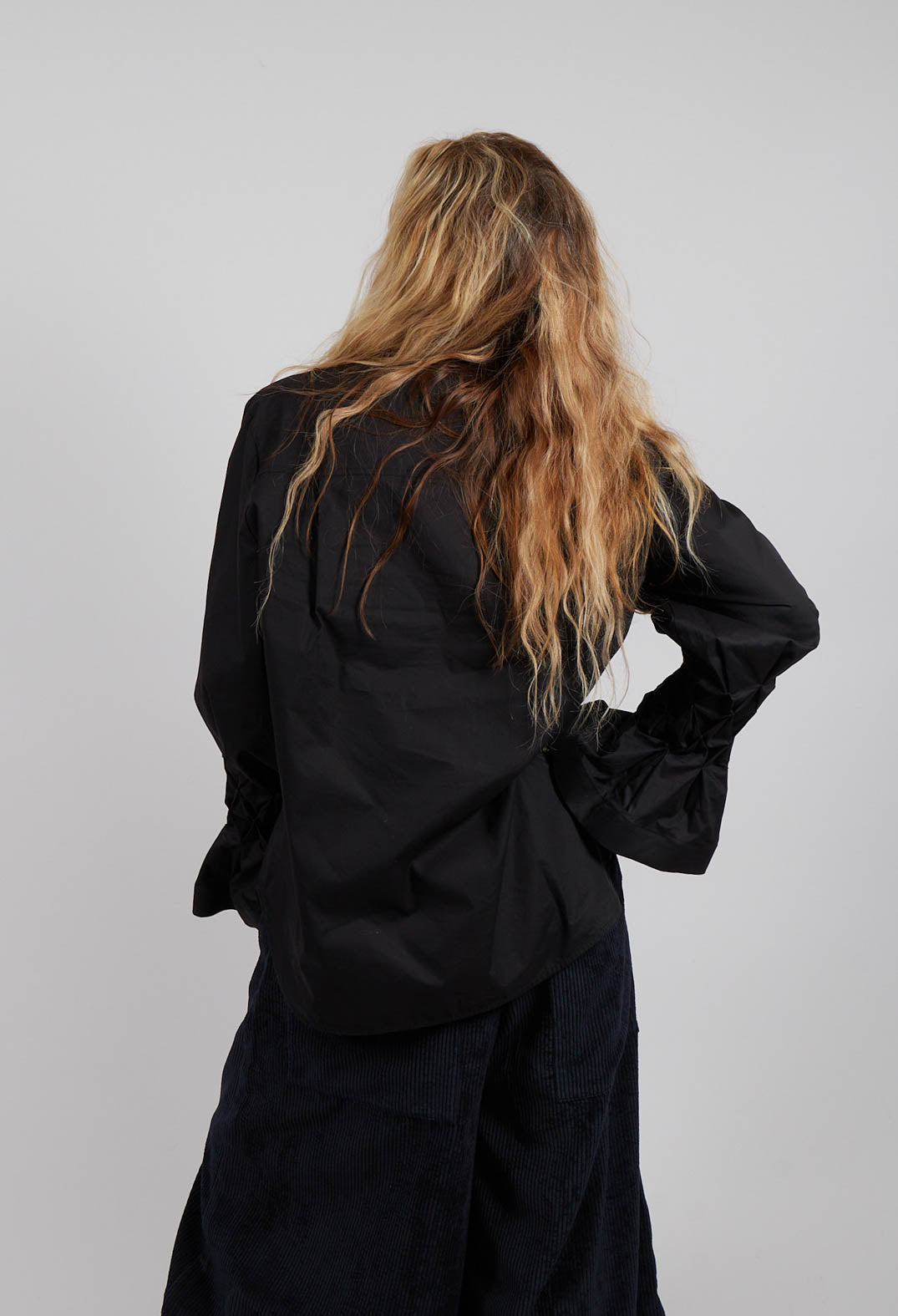 Honeycomb Cuff Shirt in Nero