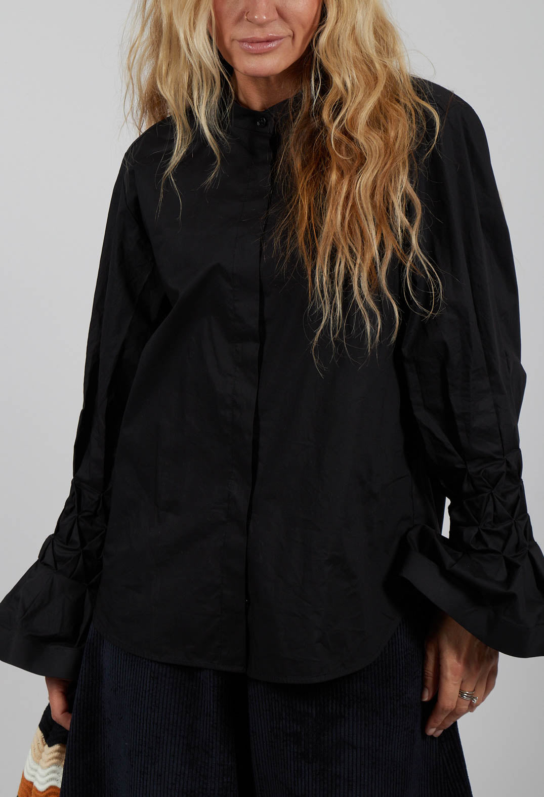 Honeycomb Cuff Shirt in Nero