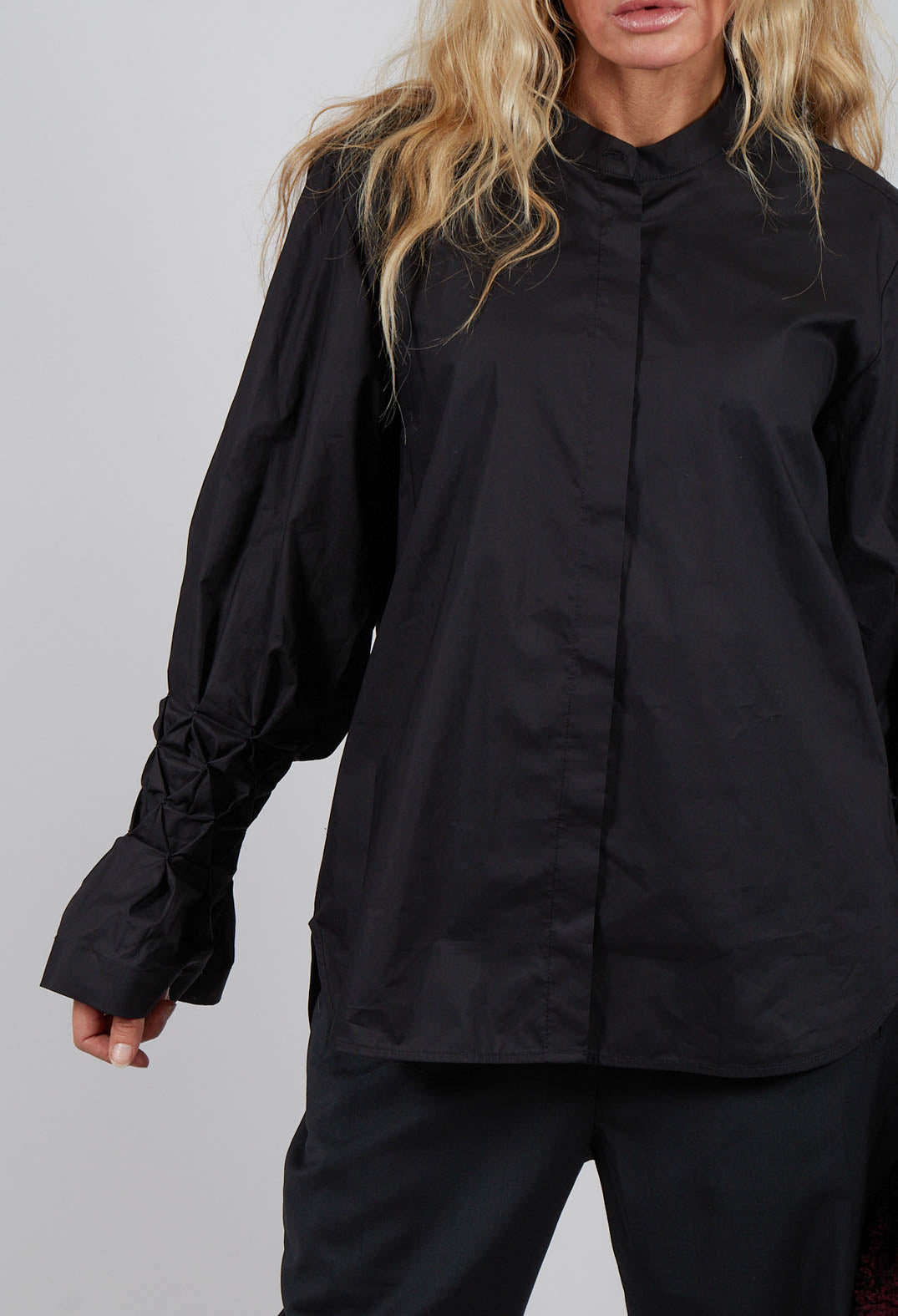 Honeycomb Cuff Shirt in Nero