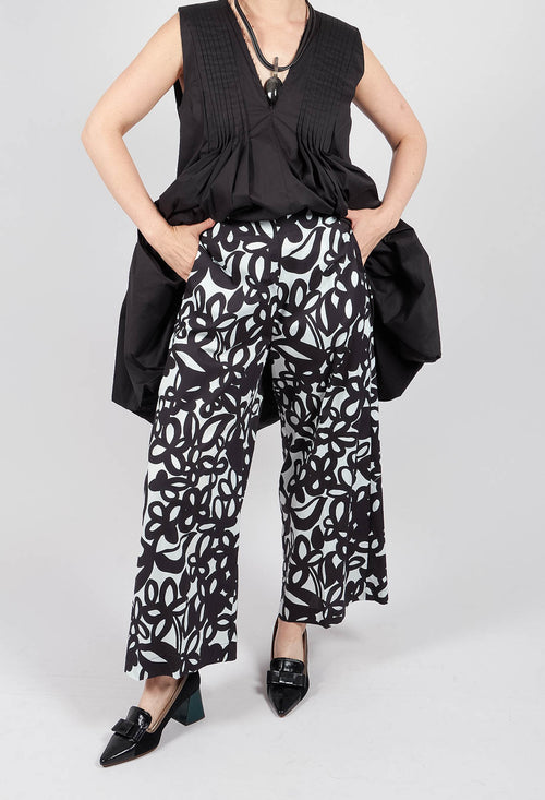 Wide Leg Trouser in Off White and Nero
