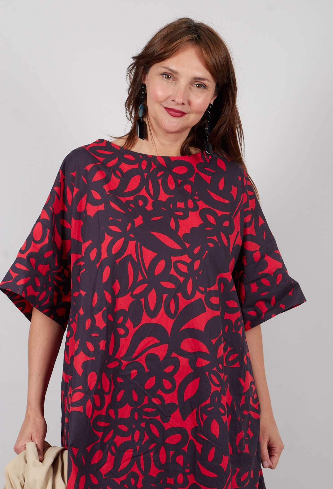 Shift Dress in Gojiberry and Polinig