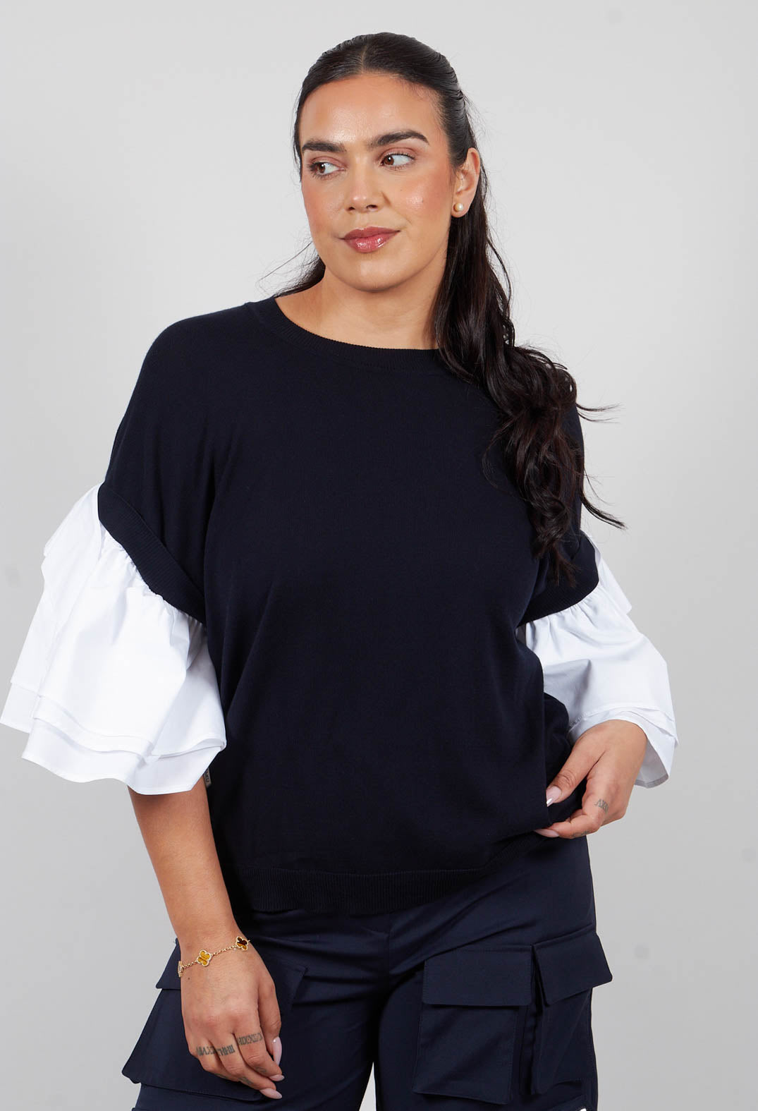 Shirt Sleeve Jumper in Polar Night and Off White