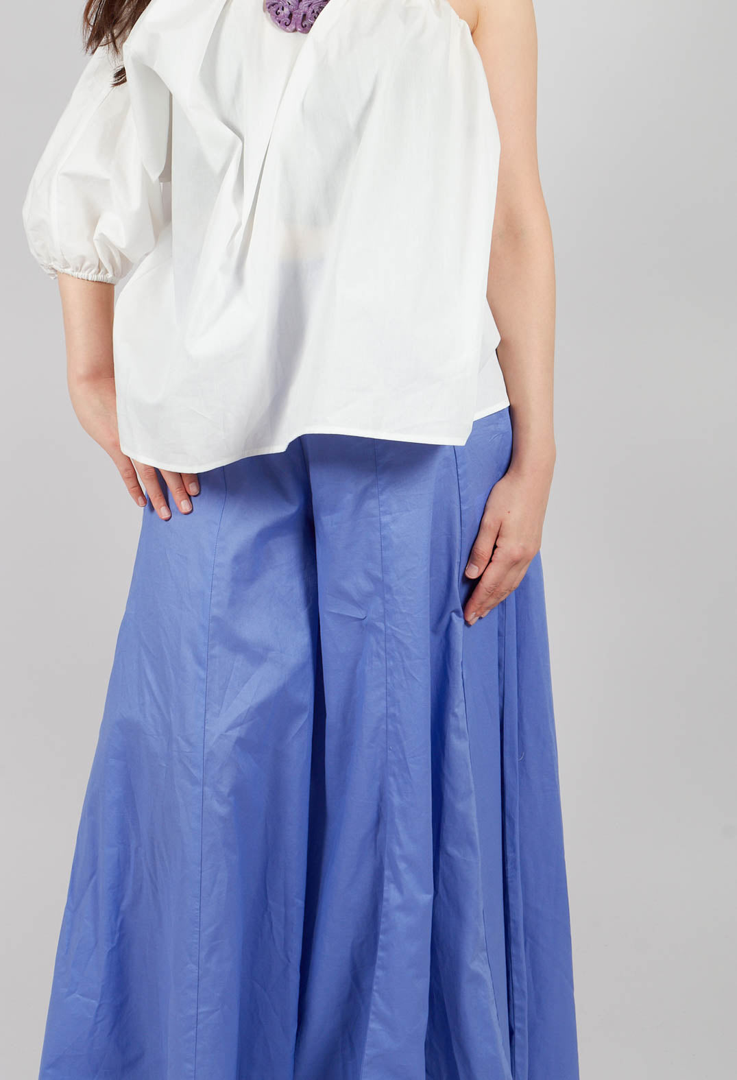 Debby Trouser in Pervinca