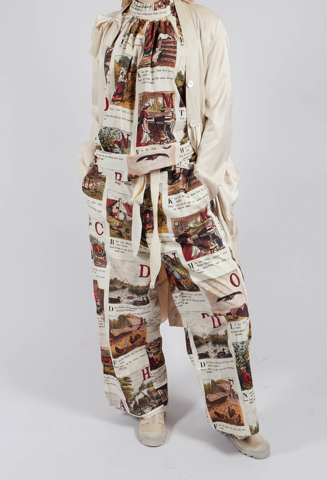 Patterned Wide Leg Trouser in L'Alphabeth