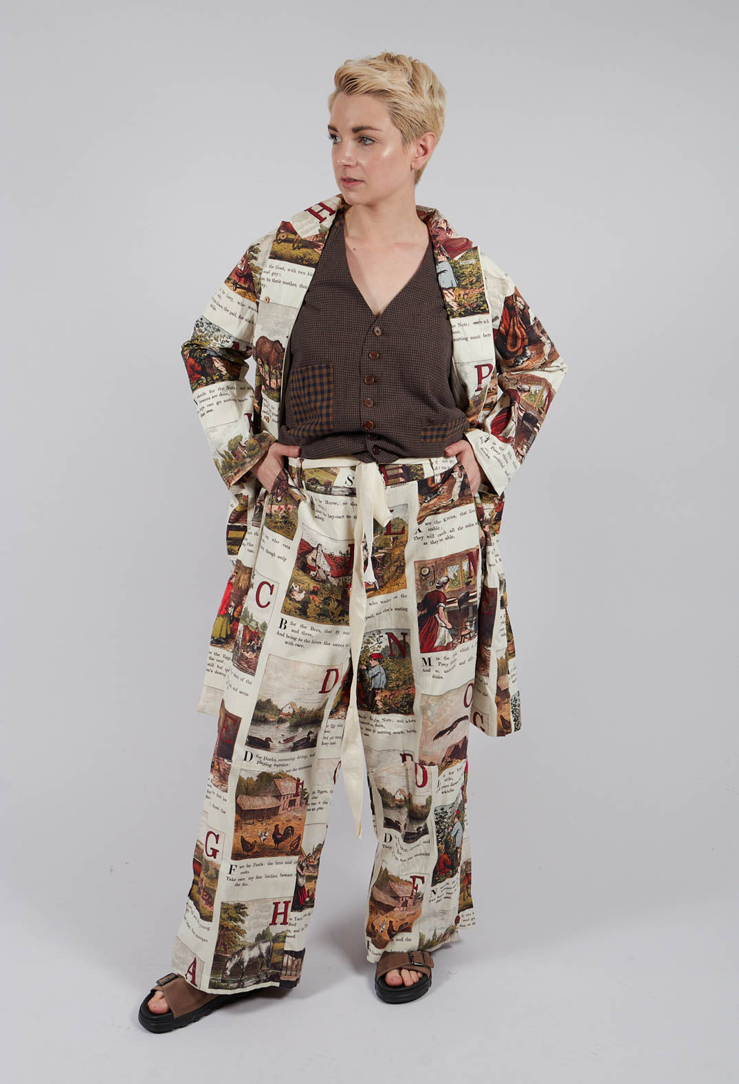 Patterned Wide Leg Trouser in L'Alphabeth