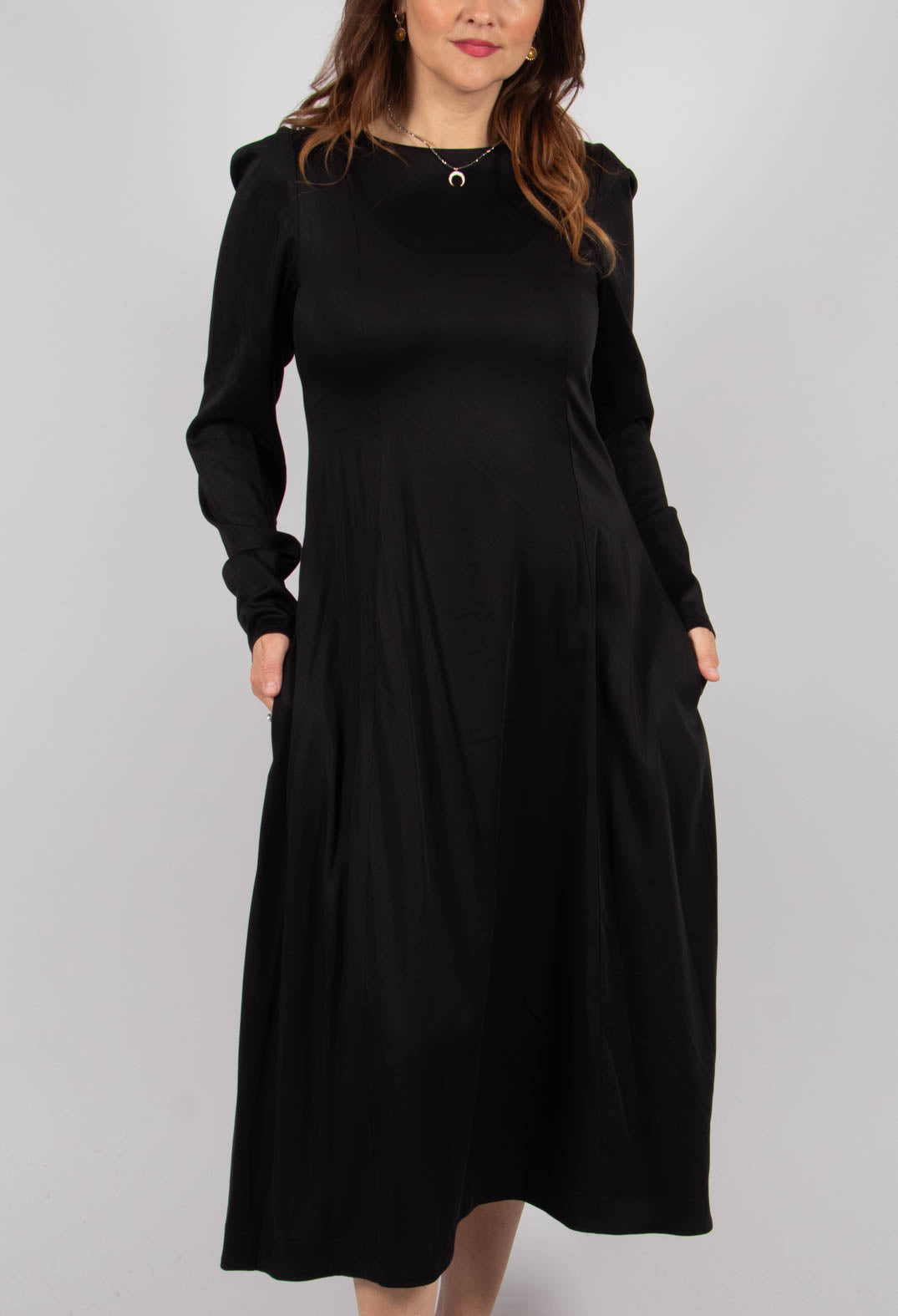 Long Sleeve Midi Dress in Black