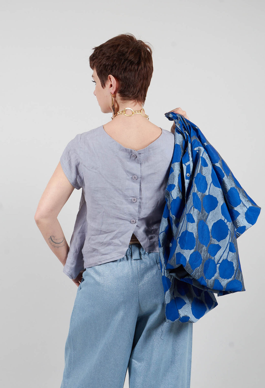 Cropped Top with Button Back in Lilac