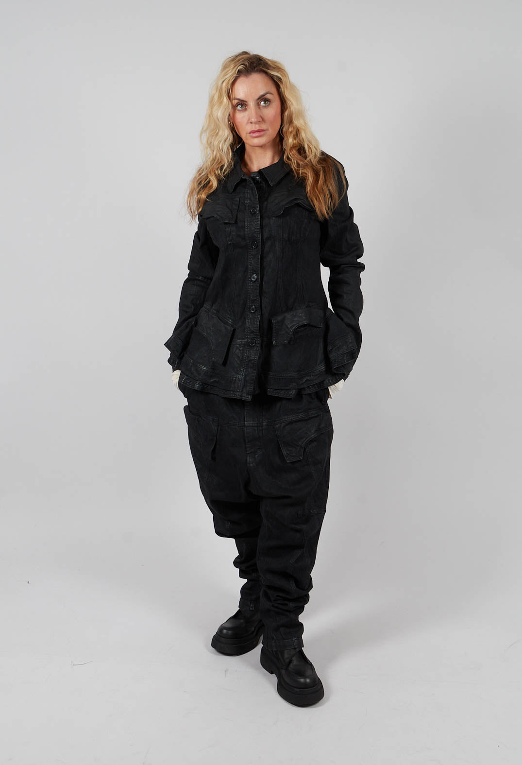 Jacket with Frilled Hem in Black Gloss - 1031101