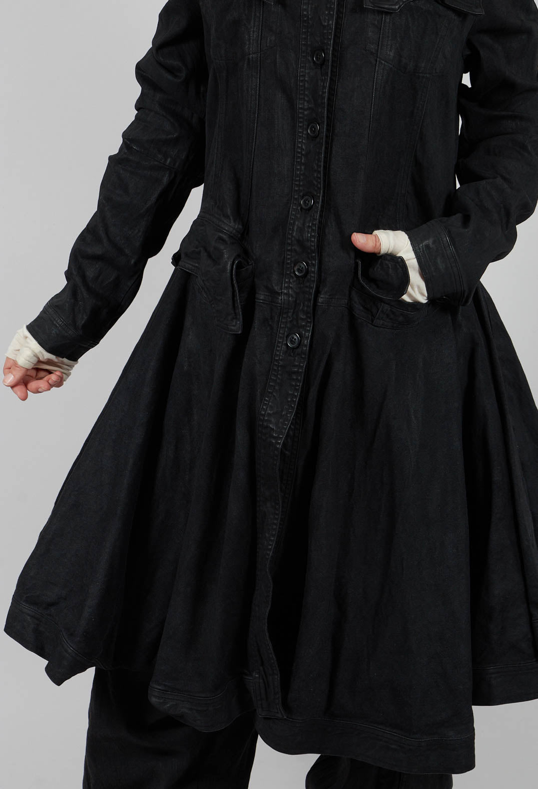 Coat with Frilled Hem in Black Gloss - 1031206