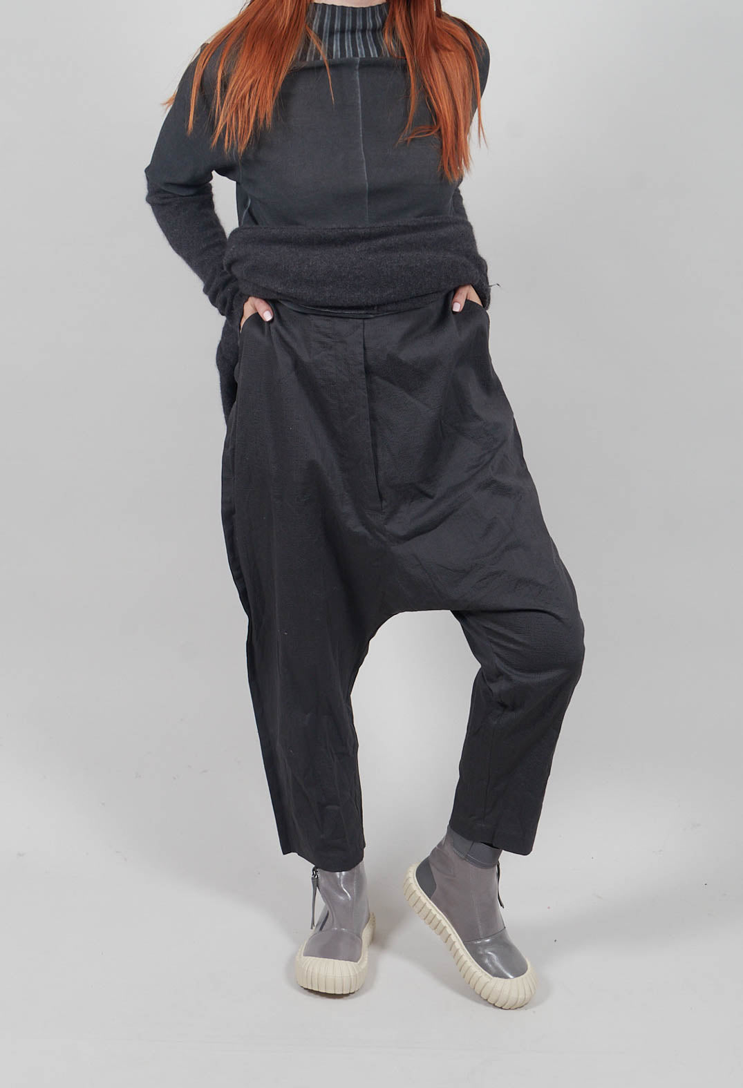 Relaxed Drop Crotch Trousers in Swamp - 1160101