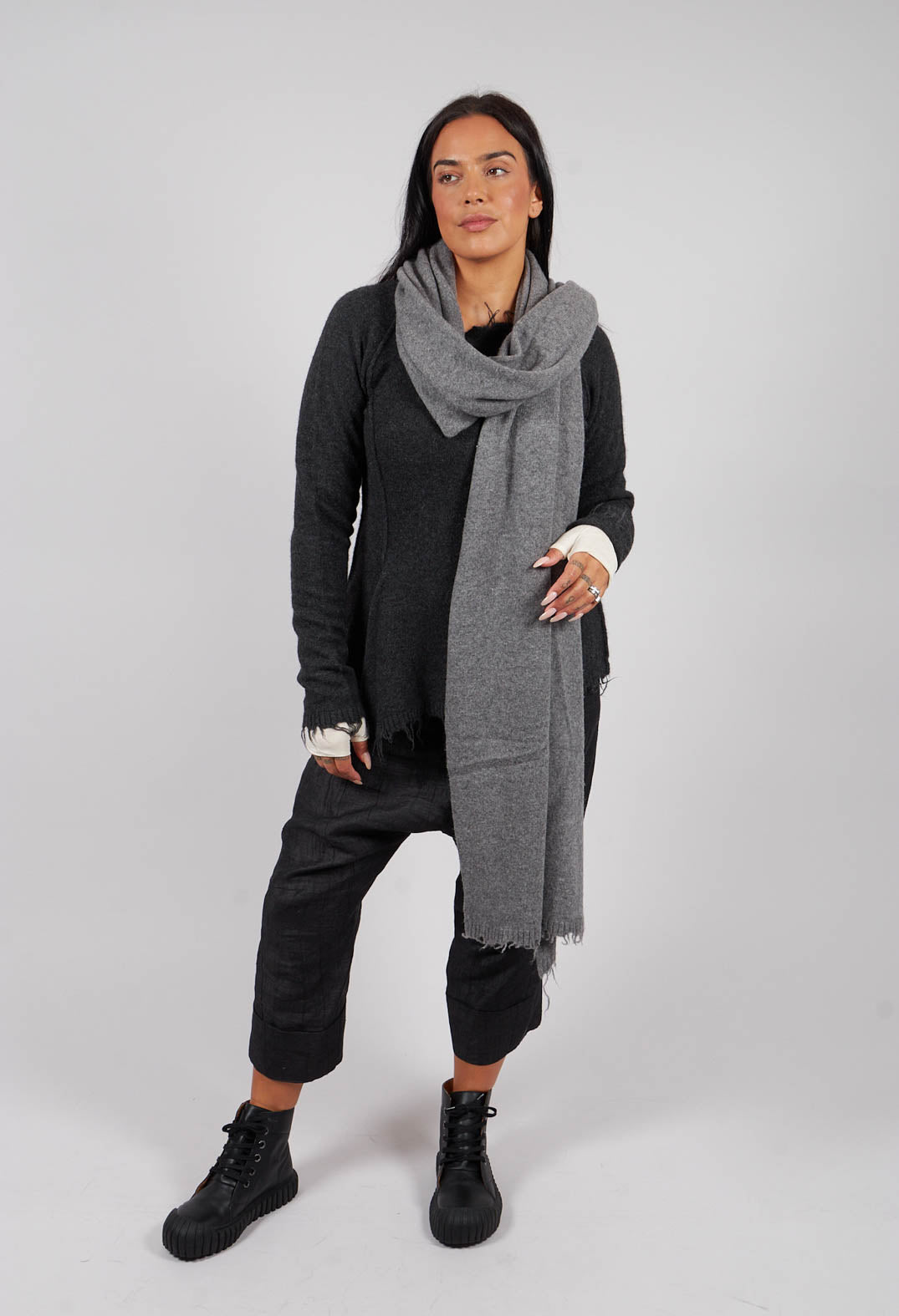 Raw Edge Knitted Scarf in Brume Mel - 1537709
