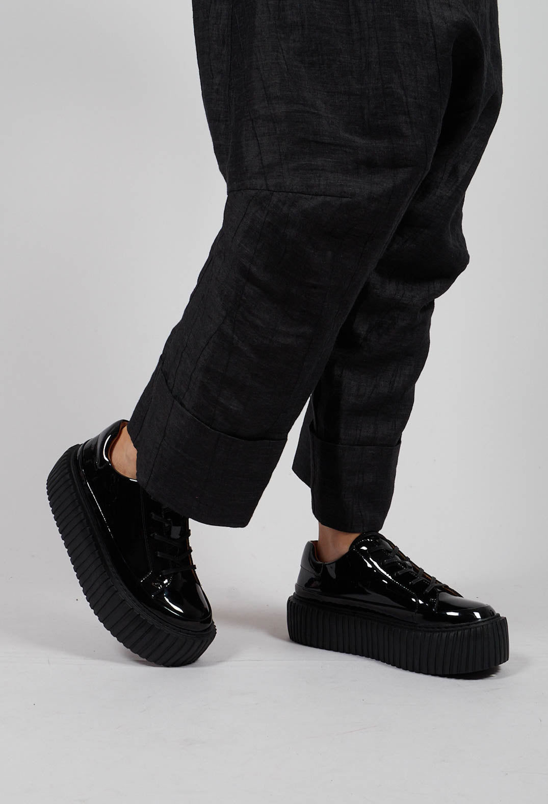 Pumps with Chunky Ribbed Sole in Black - 1985250