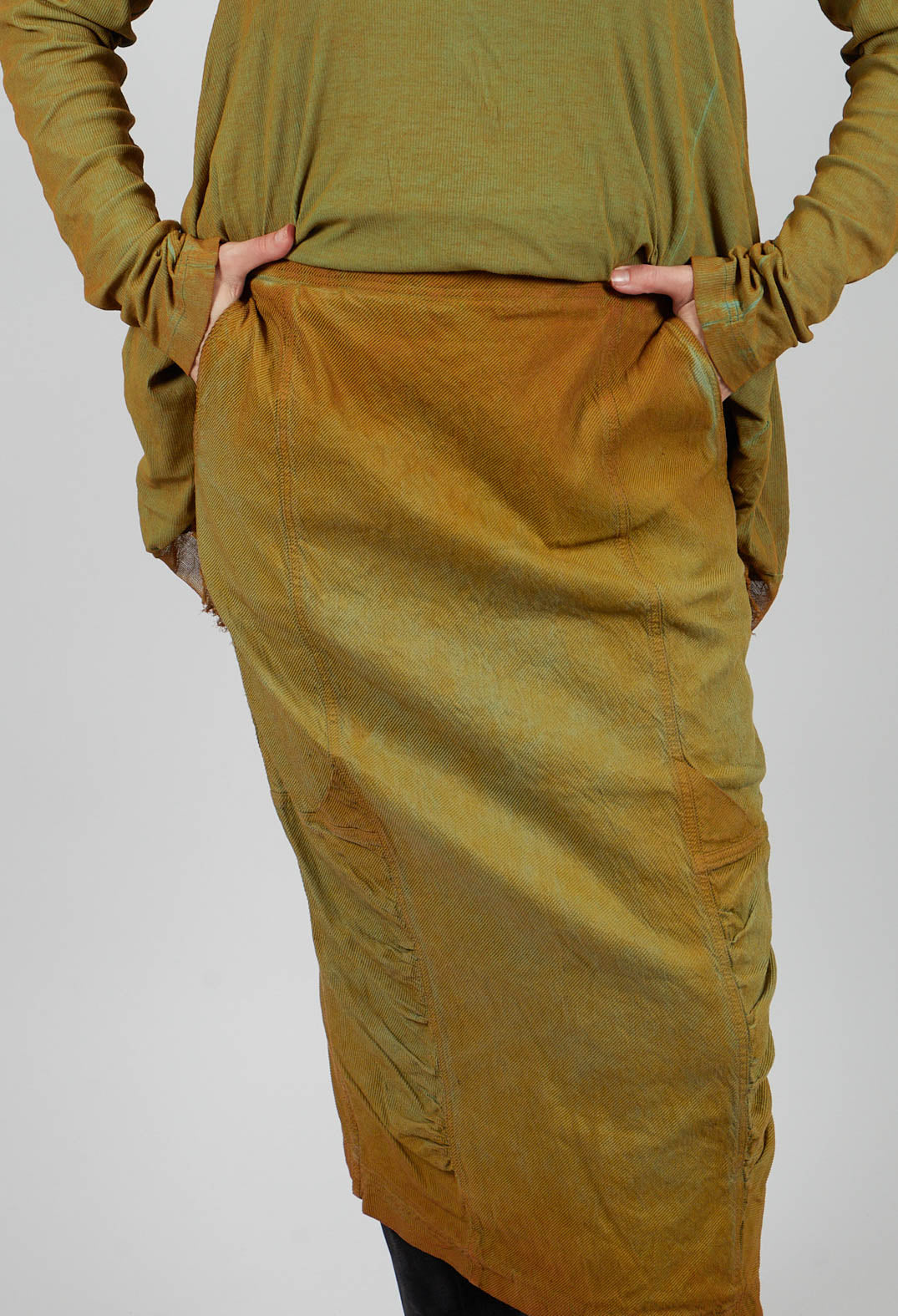 Ruched Detail Pencil Skirt in Lagoon Reverse - 2120306