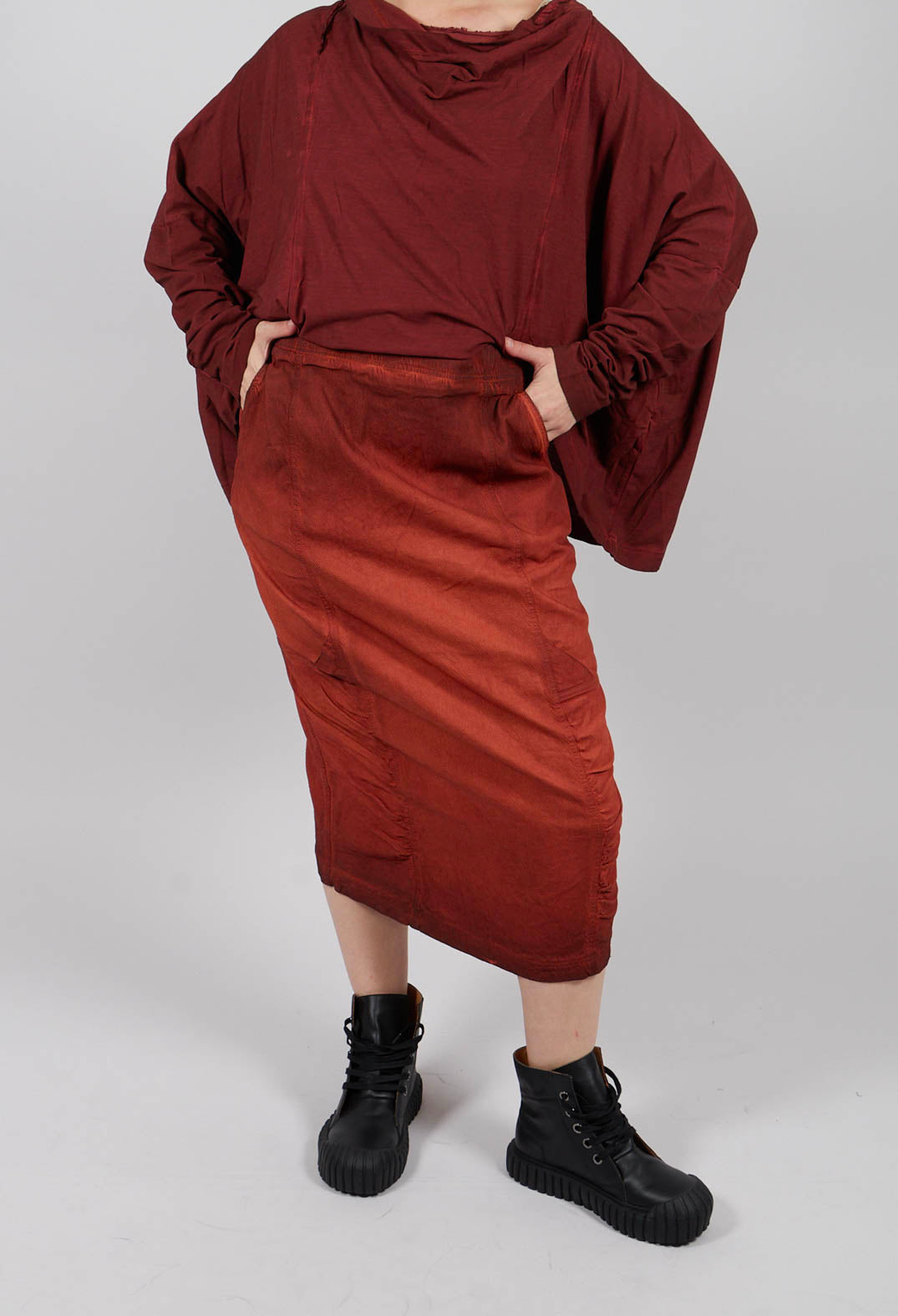 Ruched Detail Pencil Skirt in Crab Reverse - 2120306