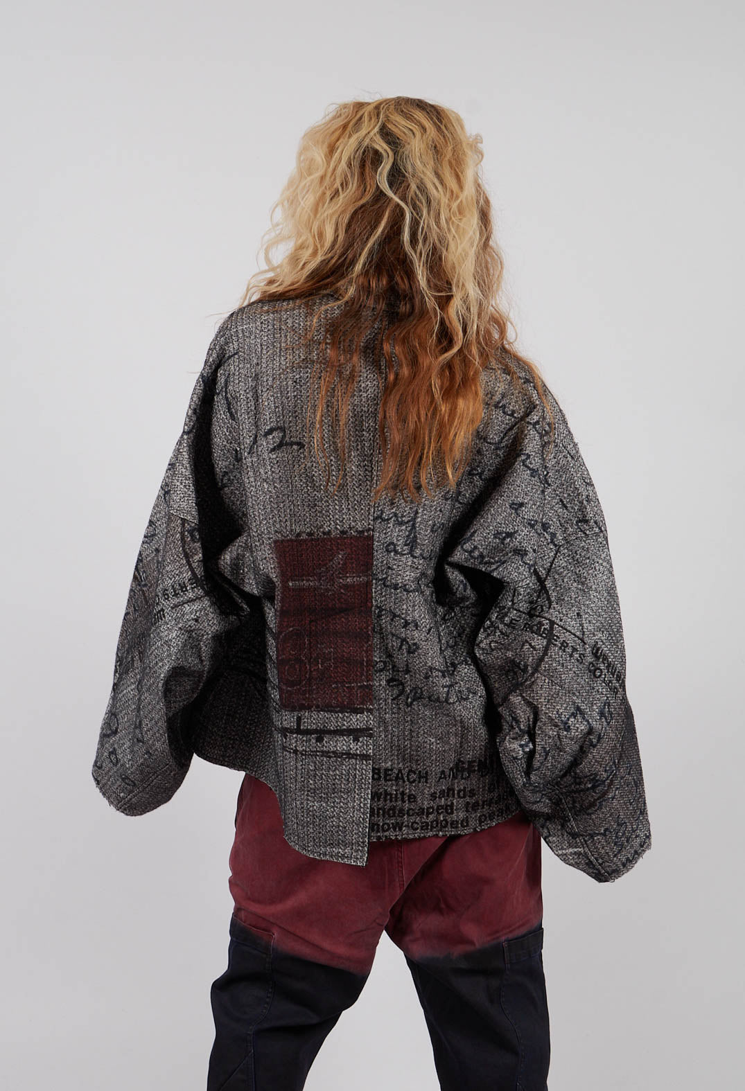 Short Jacket in Backside Print - 2281104