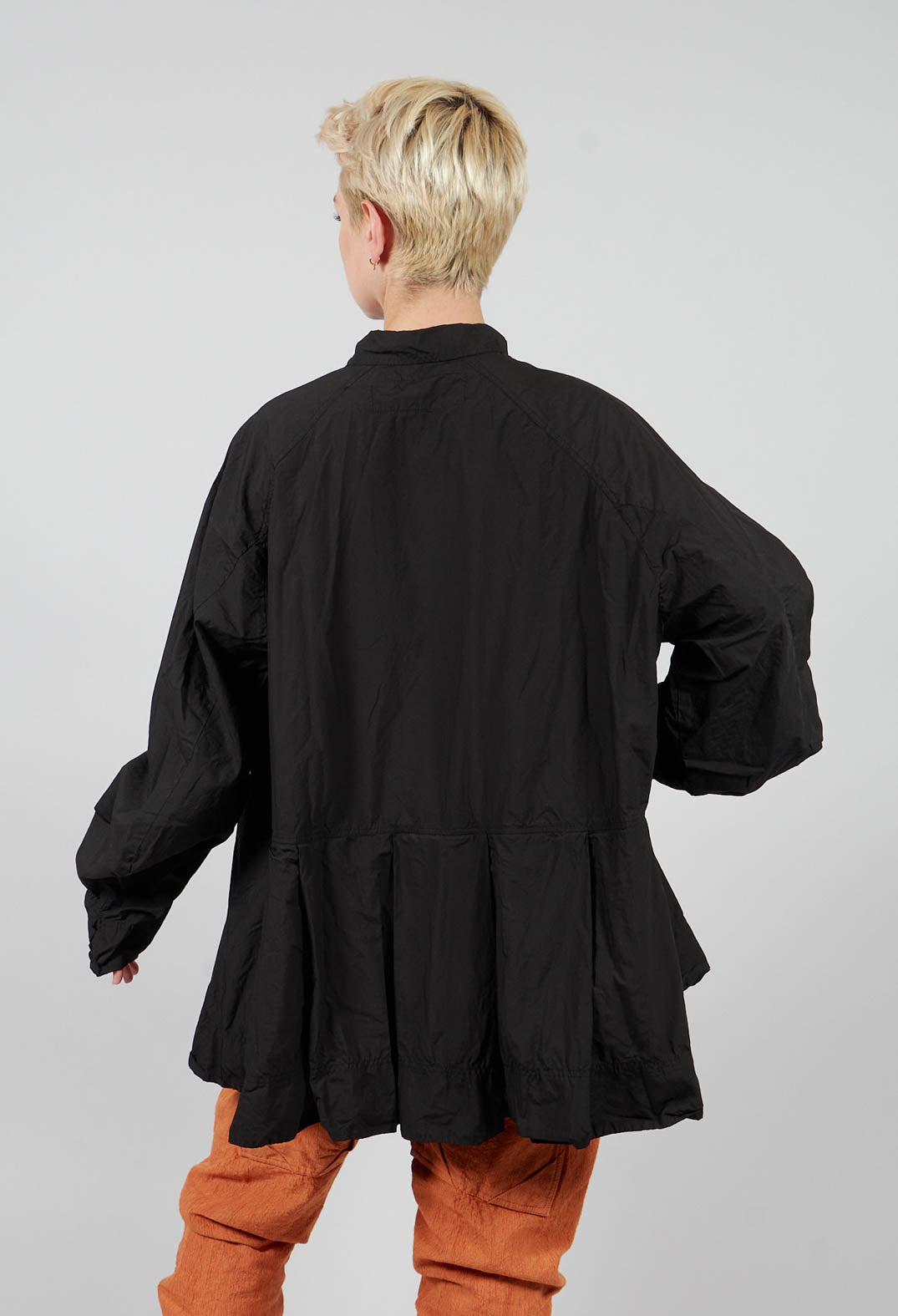 Relaxed Fit Blouse in Black - 2530401