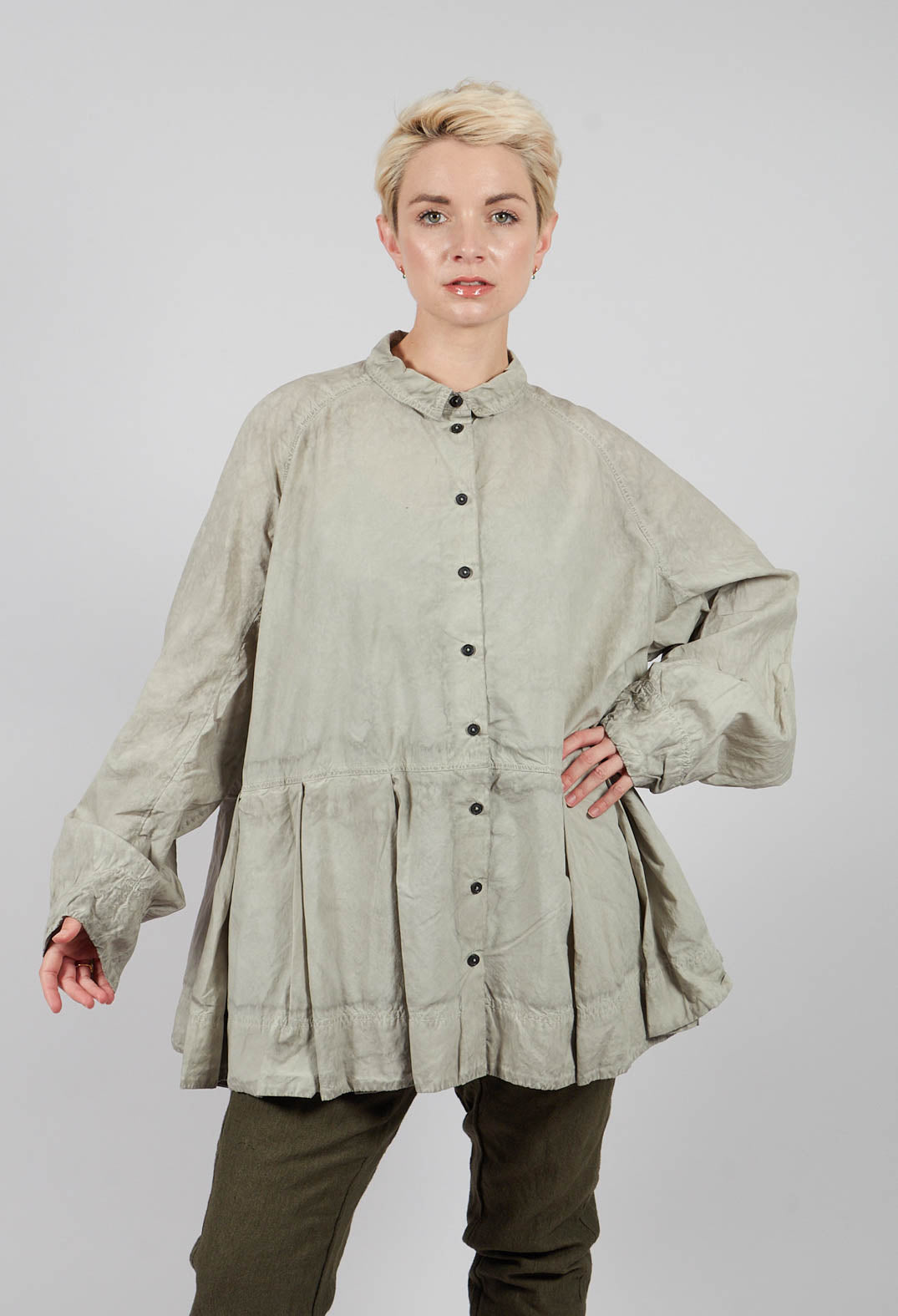 Relaxed Fit Blouse in Sand Cloud - 2530401