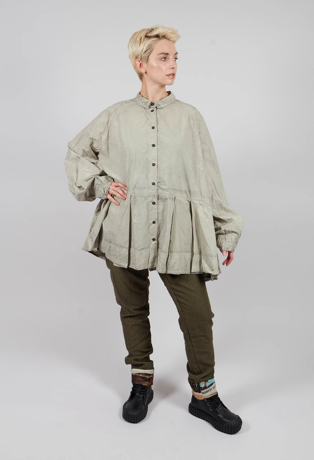 Relaxed Fit Blouse in Sand Cloud - 2530401