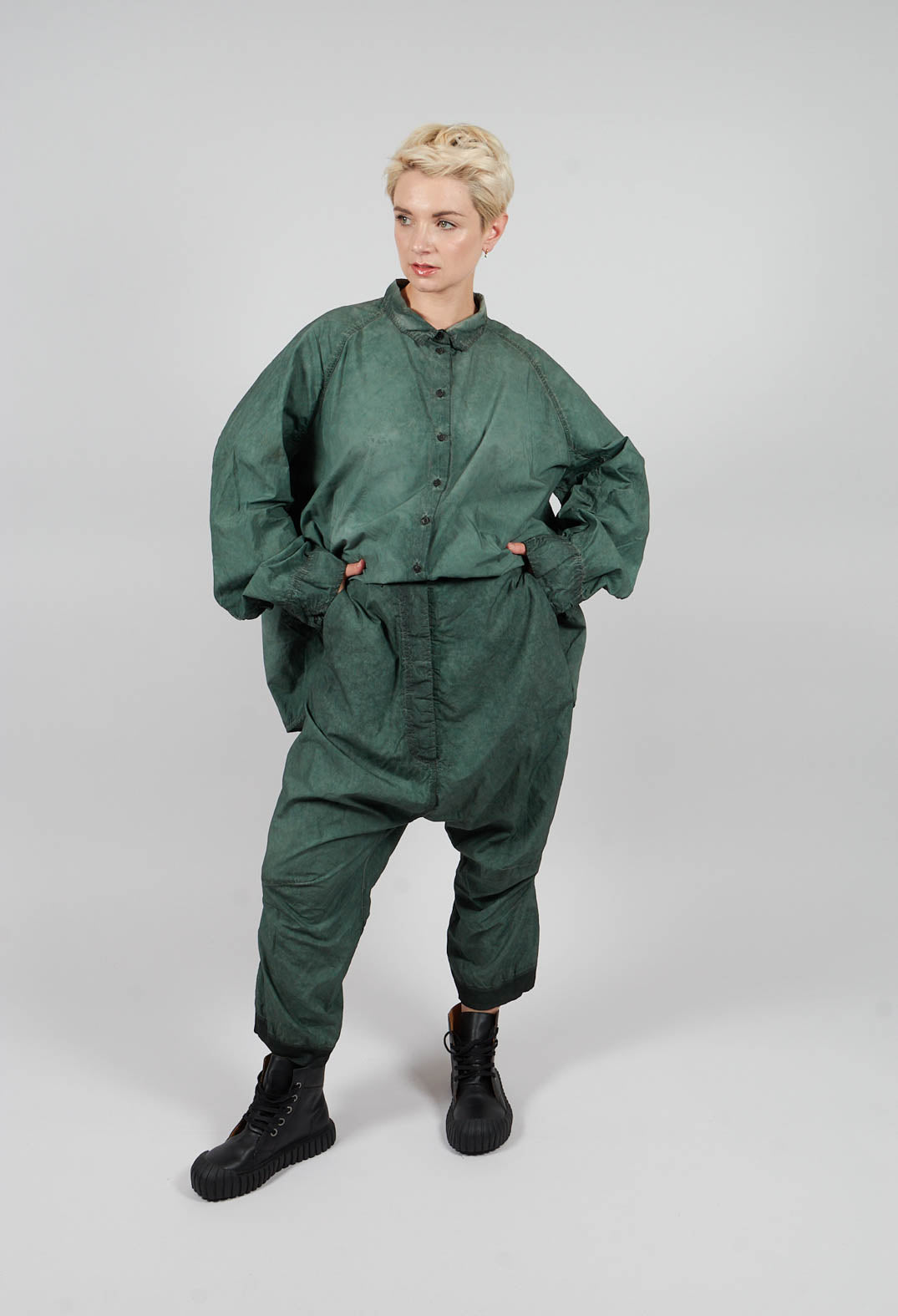 Cropped Belted Trousers in Pine Cloud - 2530105